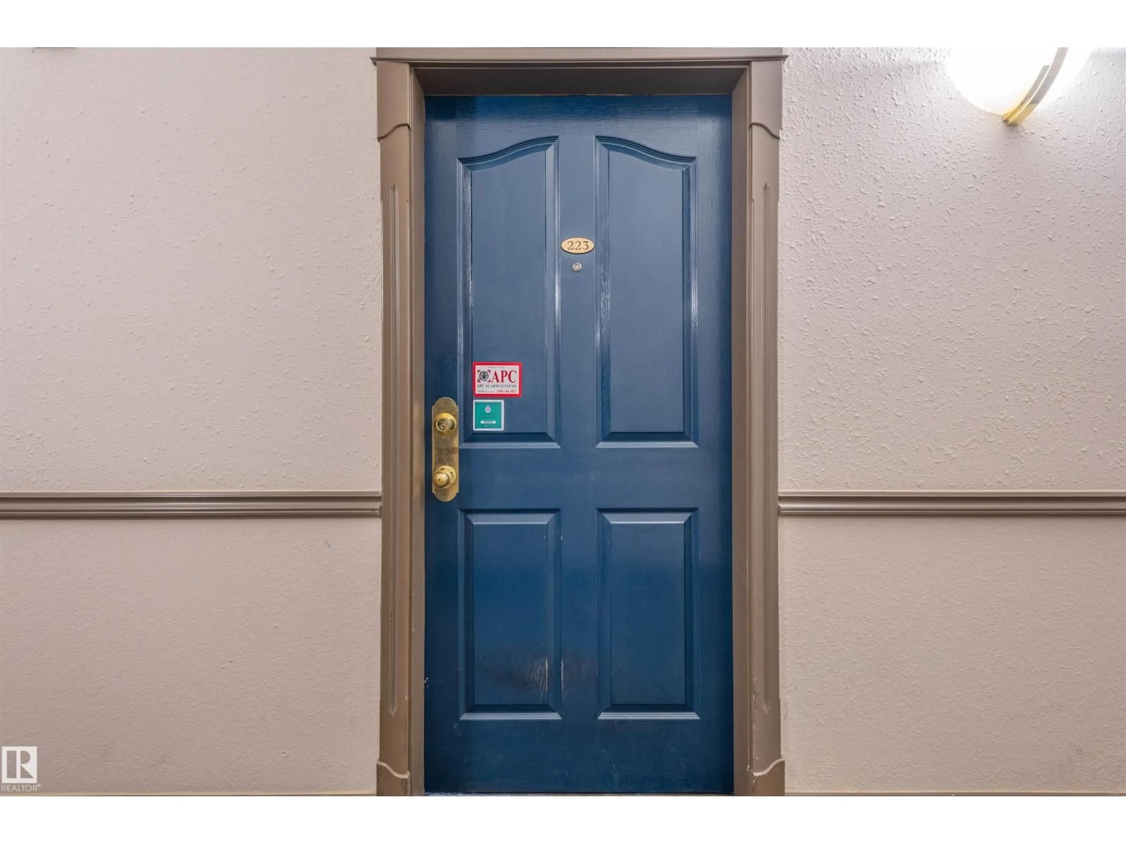 Indoor foyer for #223 - 2903 RABBIT HILL RD, Edmonton Alberta T6R3A3