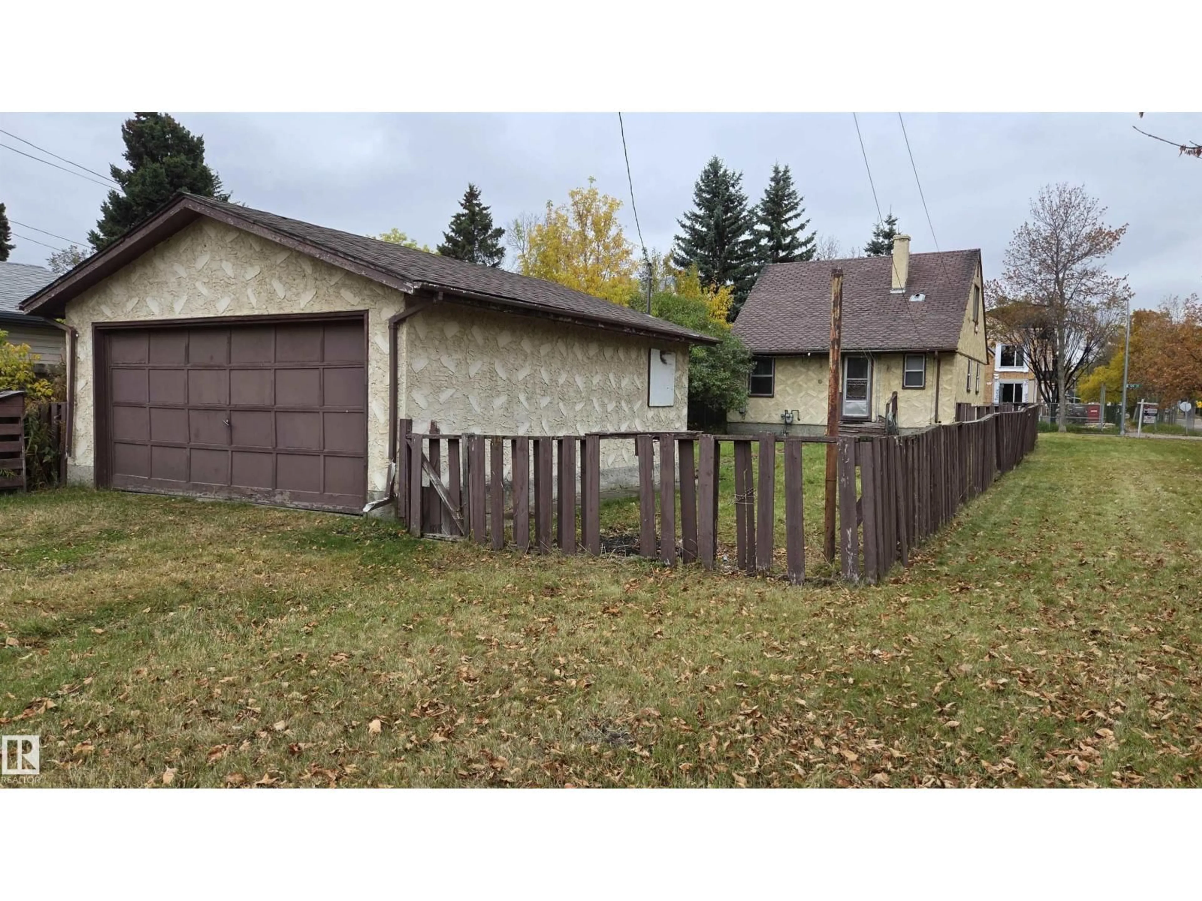 Shed for NW - 12147 126 ST, Edmonton Alberta T5L0W6
