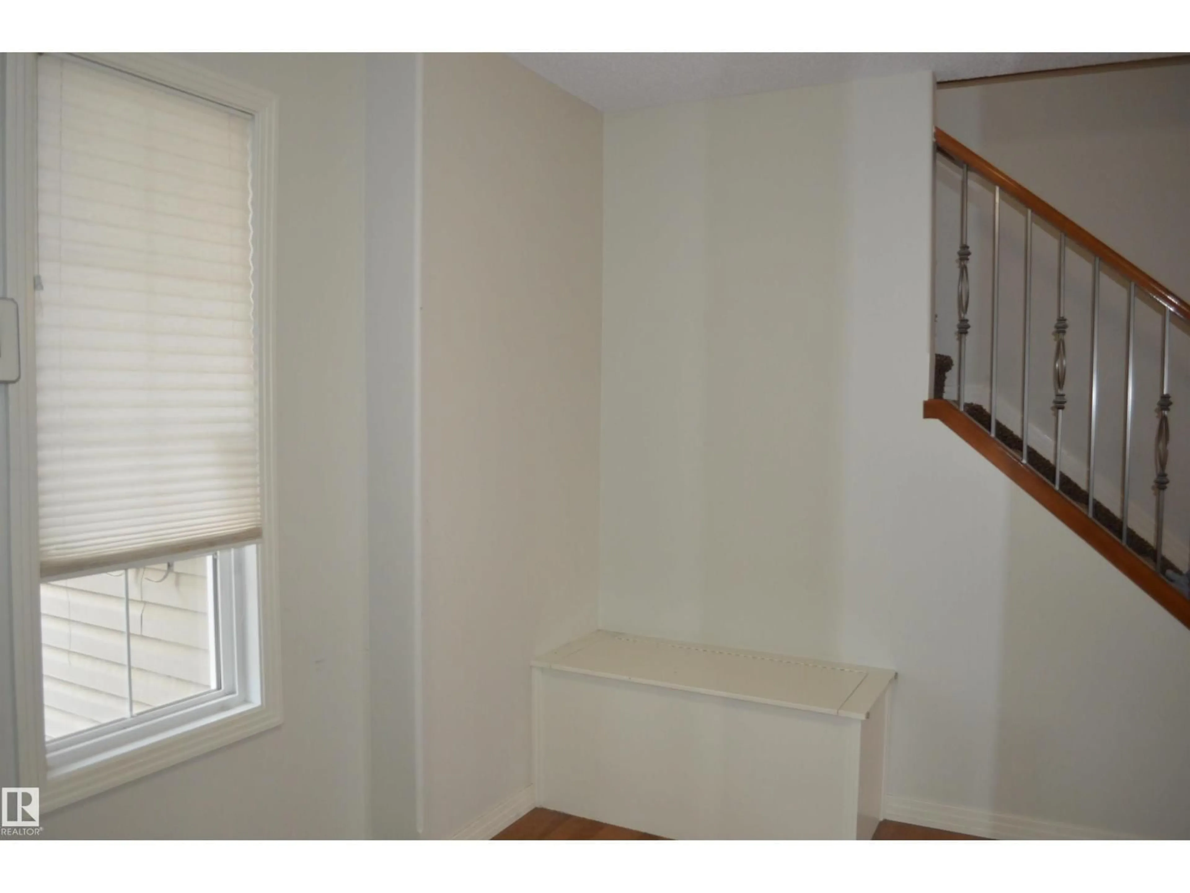 A pic of a room for 20032 46 AV, Edmonton Alberta T6M0E6