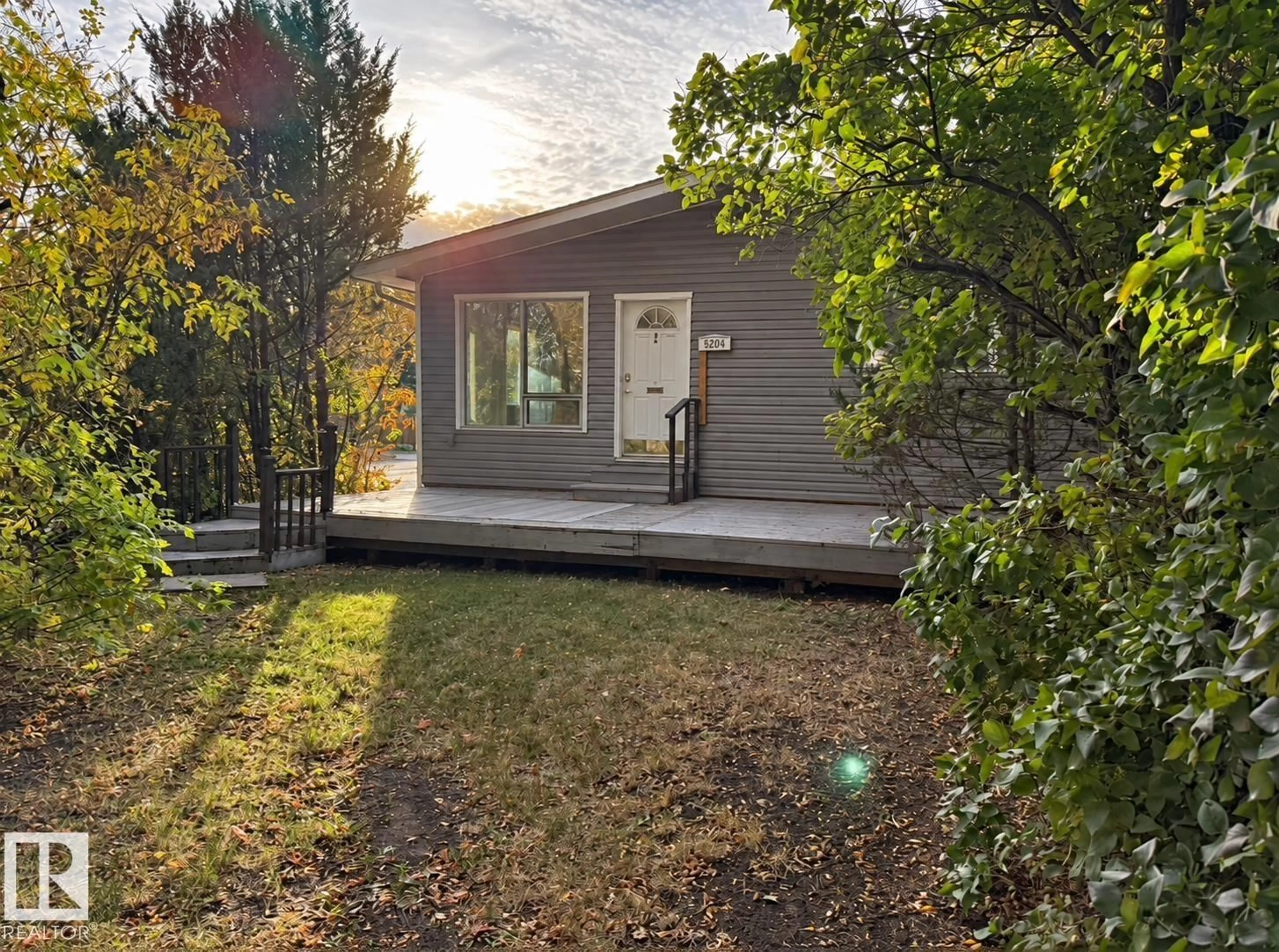 Unknown for 5204 112 AV, Edmonton Alberta T5W0N5
