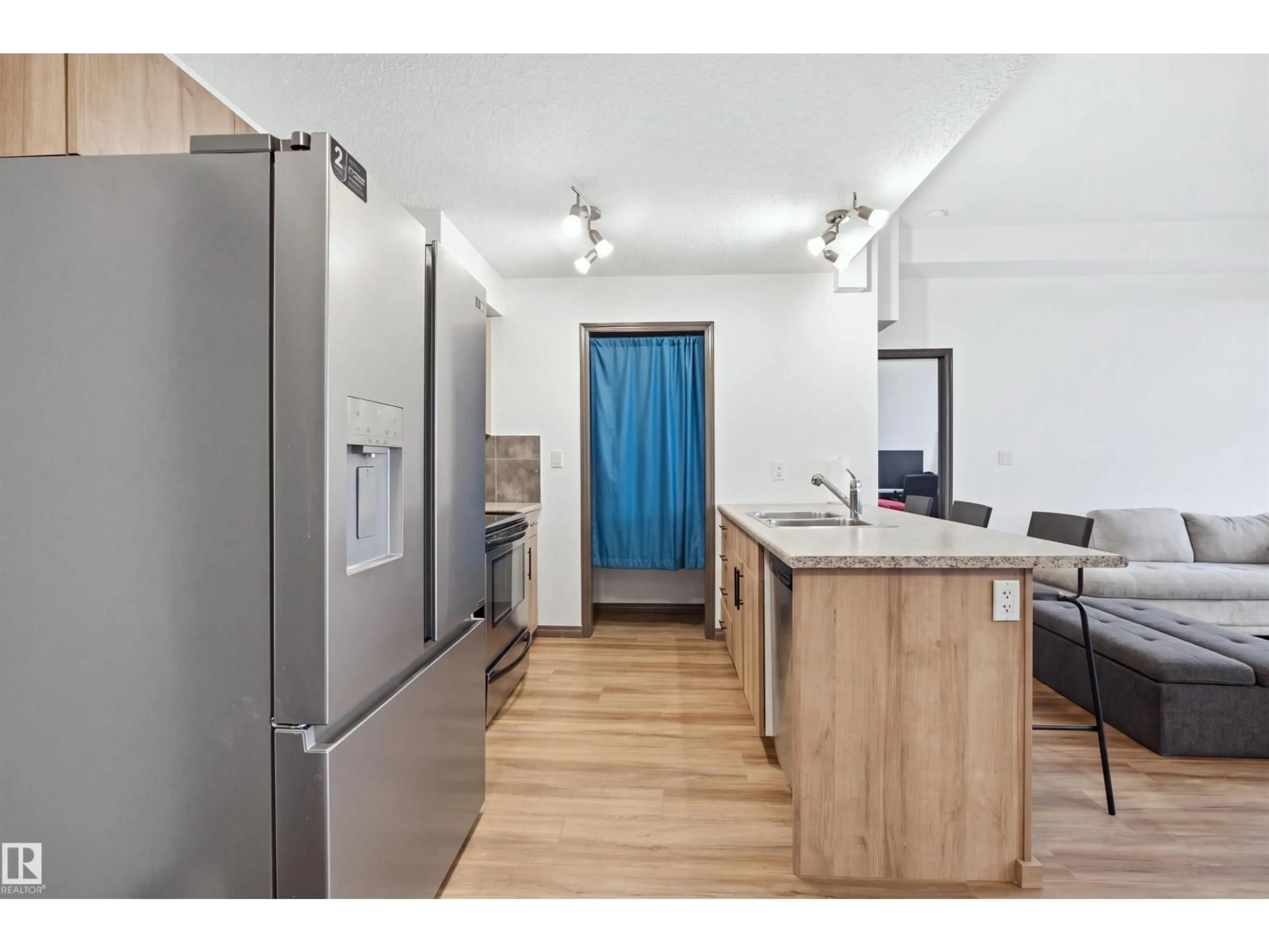Standard kitchen, wood/laminate floor for 105 - 405 AMBLESIDE DR, Edmonton Alberta T6W0J4