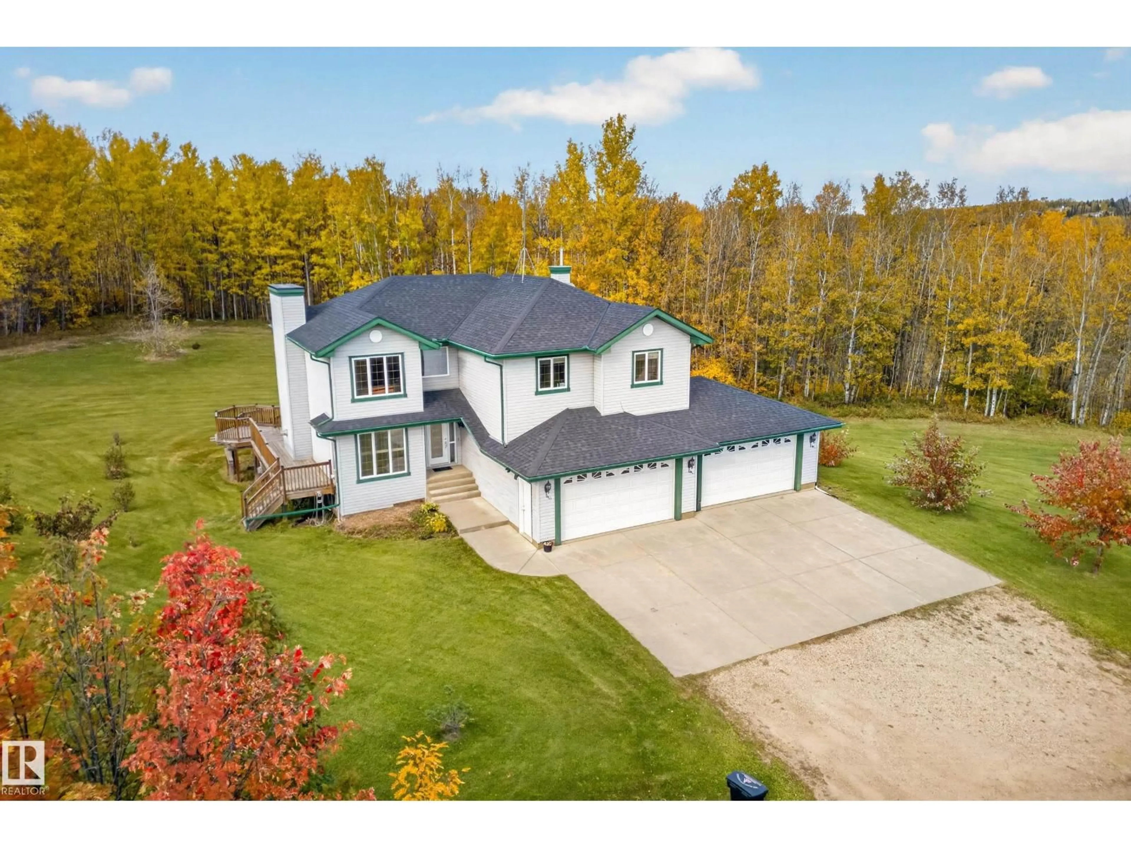 A pic from outside/outdoor area/front of a property/back of a property/a pic from drone, unknown for 1130 TWP ROAD 535, Rural Parkland County Alberta T7Y0B3