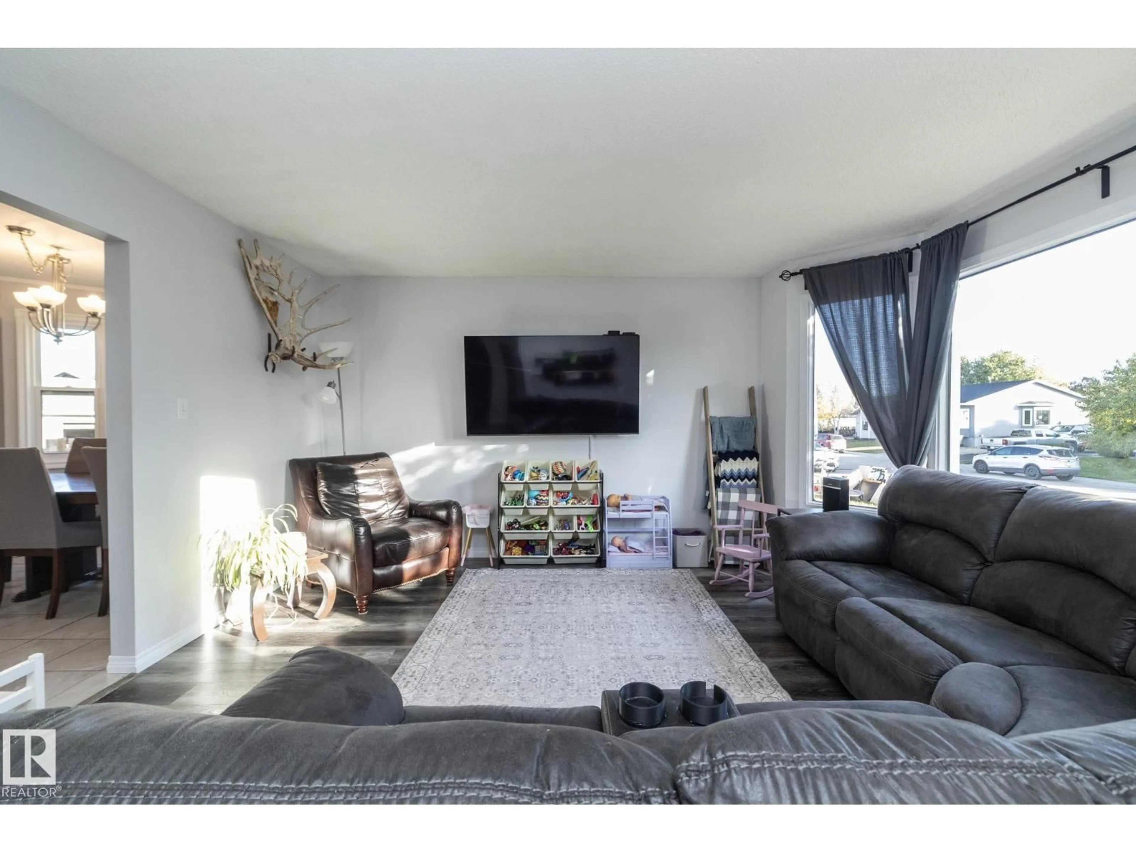 Living room with furniture, unknown for 5026 52 ST, Calmar Alberta T0C0V0