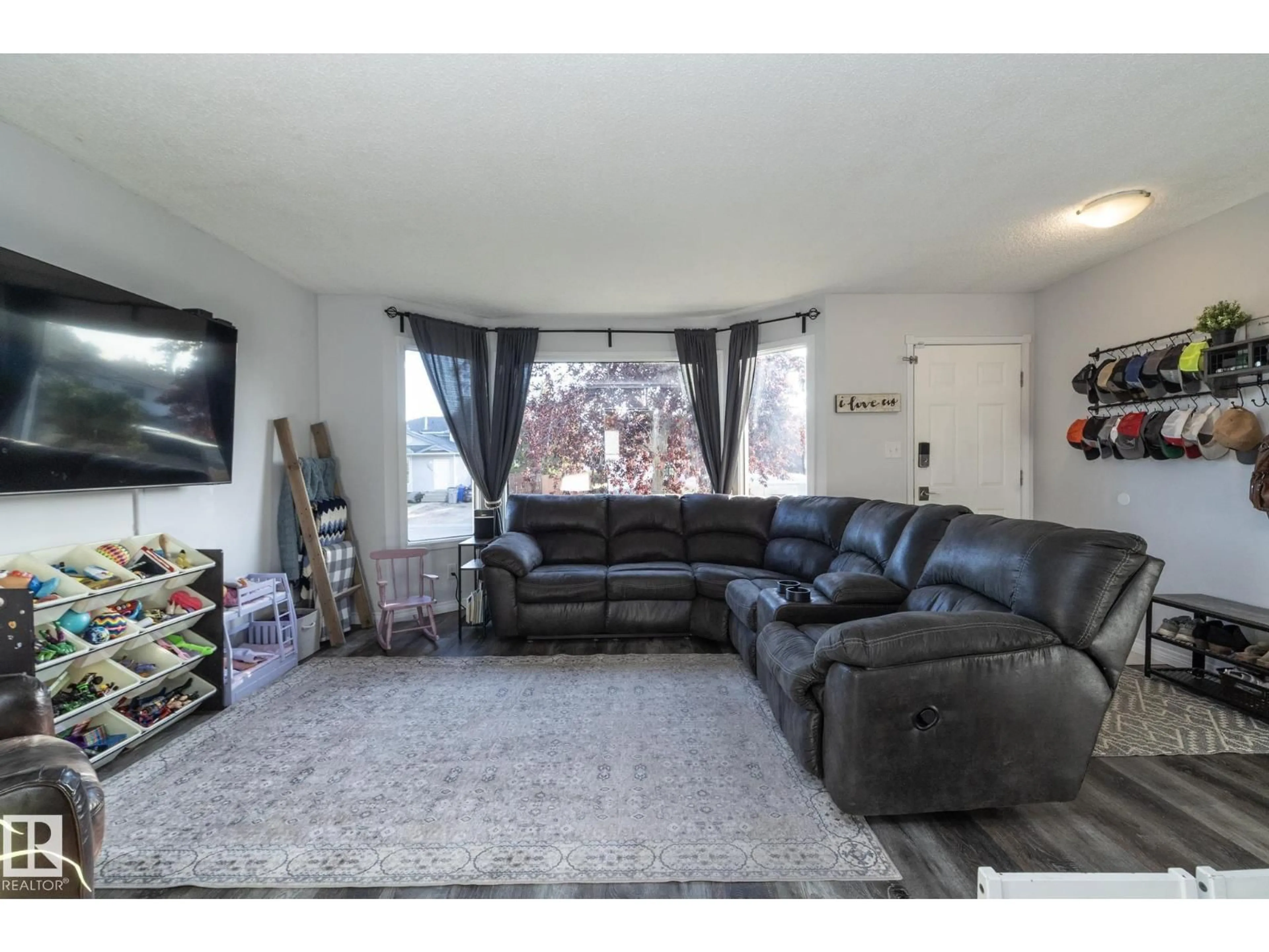 Living room with furniture, unknown for 5026 52 ST, Calmar Alberta T0C0V0