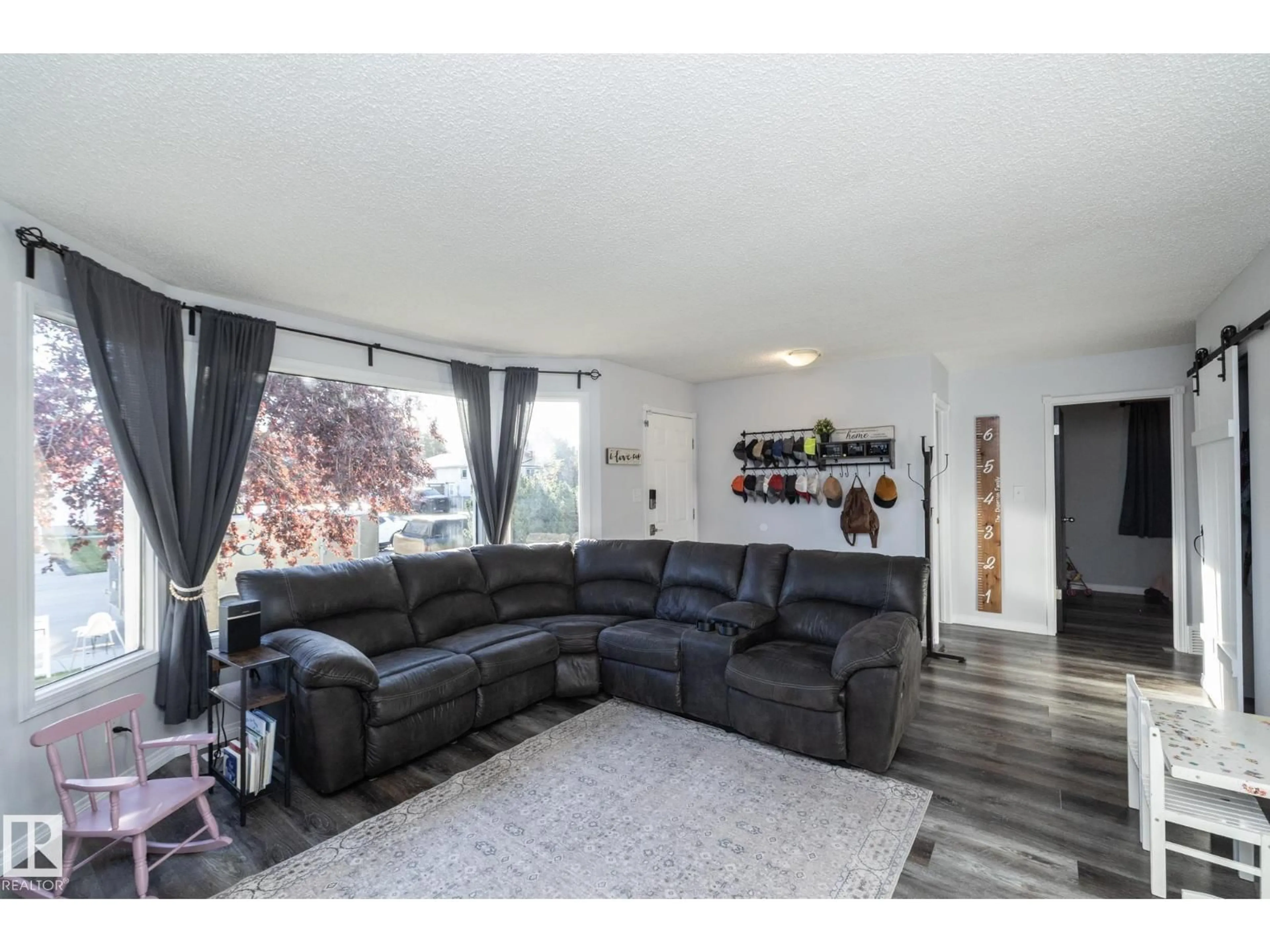 Living room with furniture, unknown for 5026 52 ST, Calmar Alberta T0C0V0
