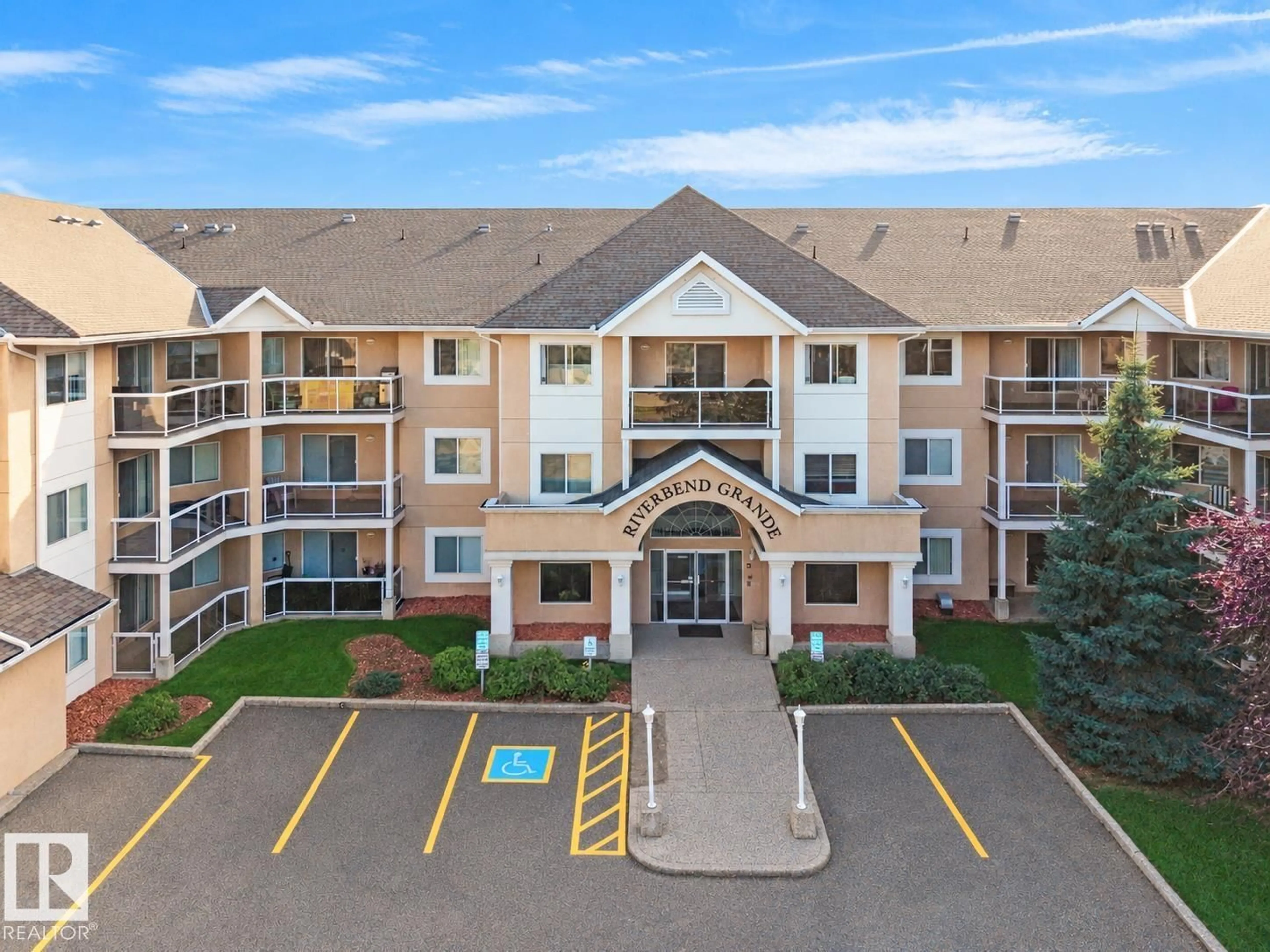 A pic from outside/outdoor area/front of a property/back of a property/a pic from drone, mountain view for #115 - 911 RABBIT HILL RD, Edmonton Alberta T6R2S7