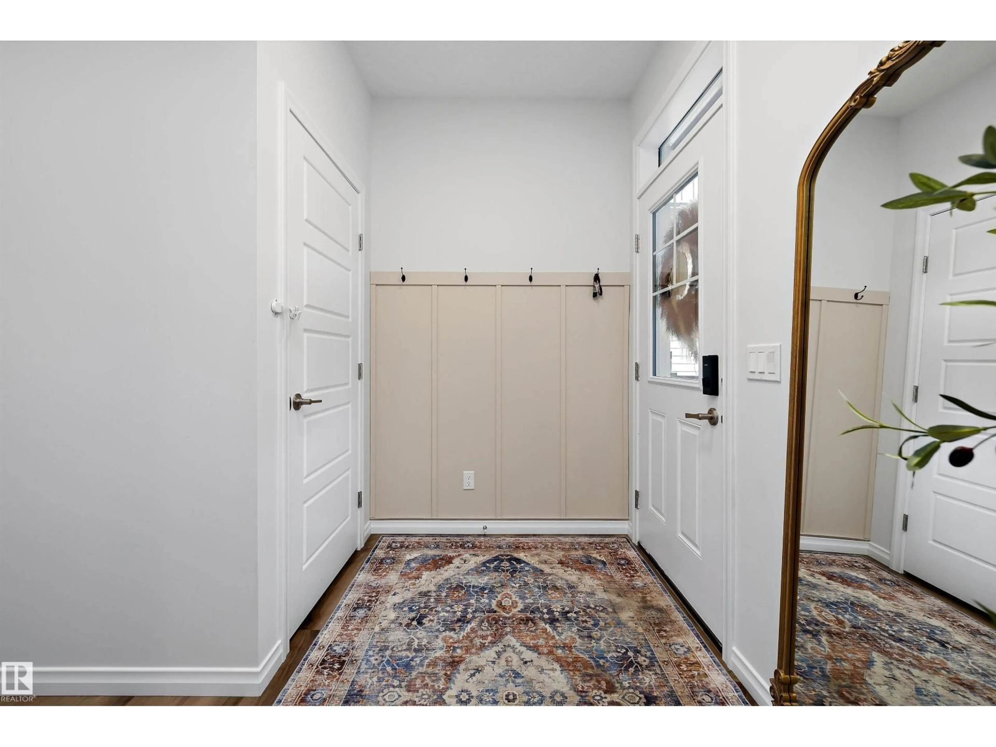 Indoor entryway for NW - 13052 211 ST, Edmonton Alberta T5S0P5