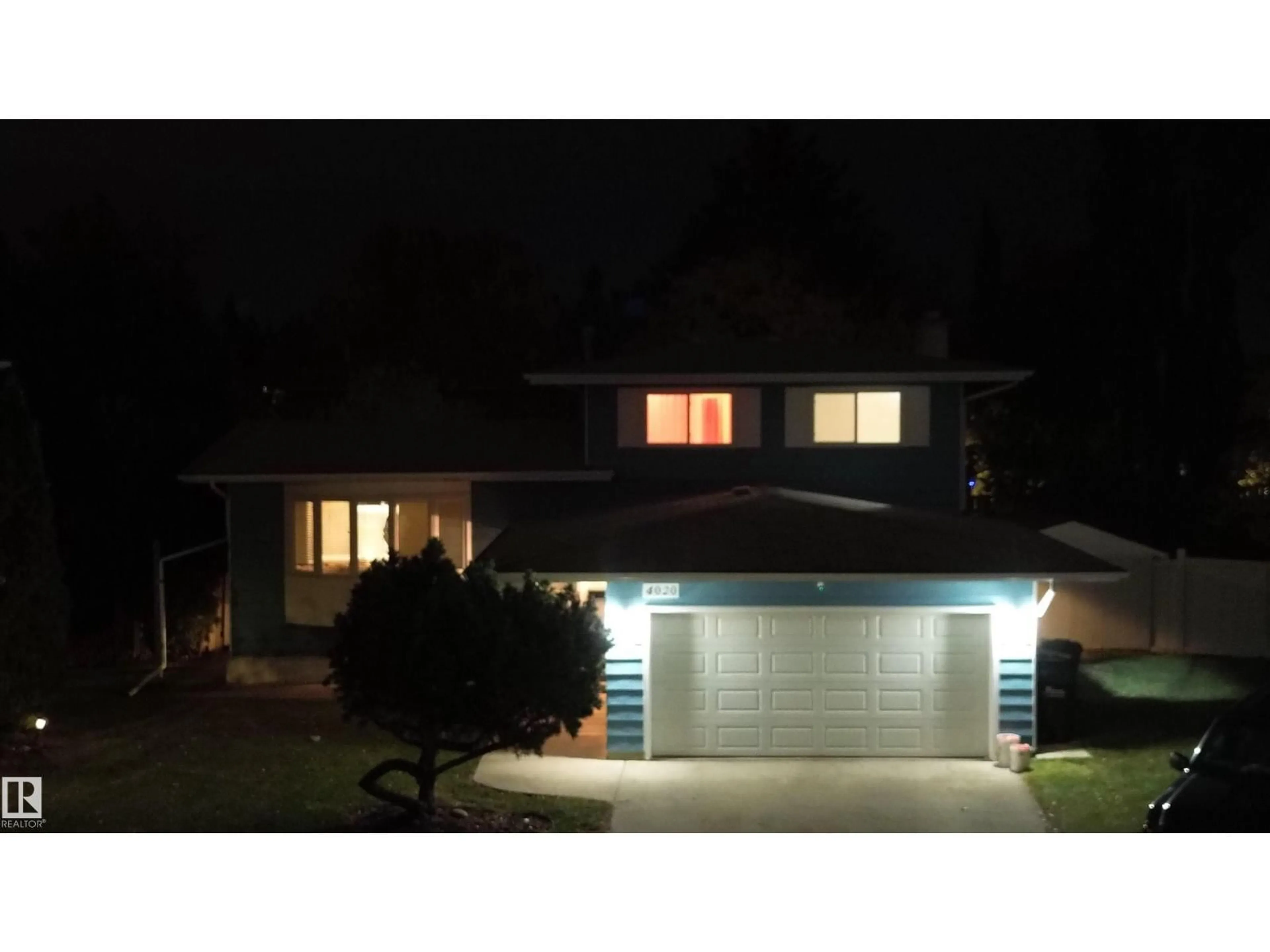 Blurry image for 4020 GALLOWAY BA, Sherwood Park Alberta T8A2L4