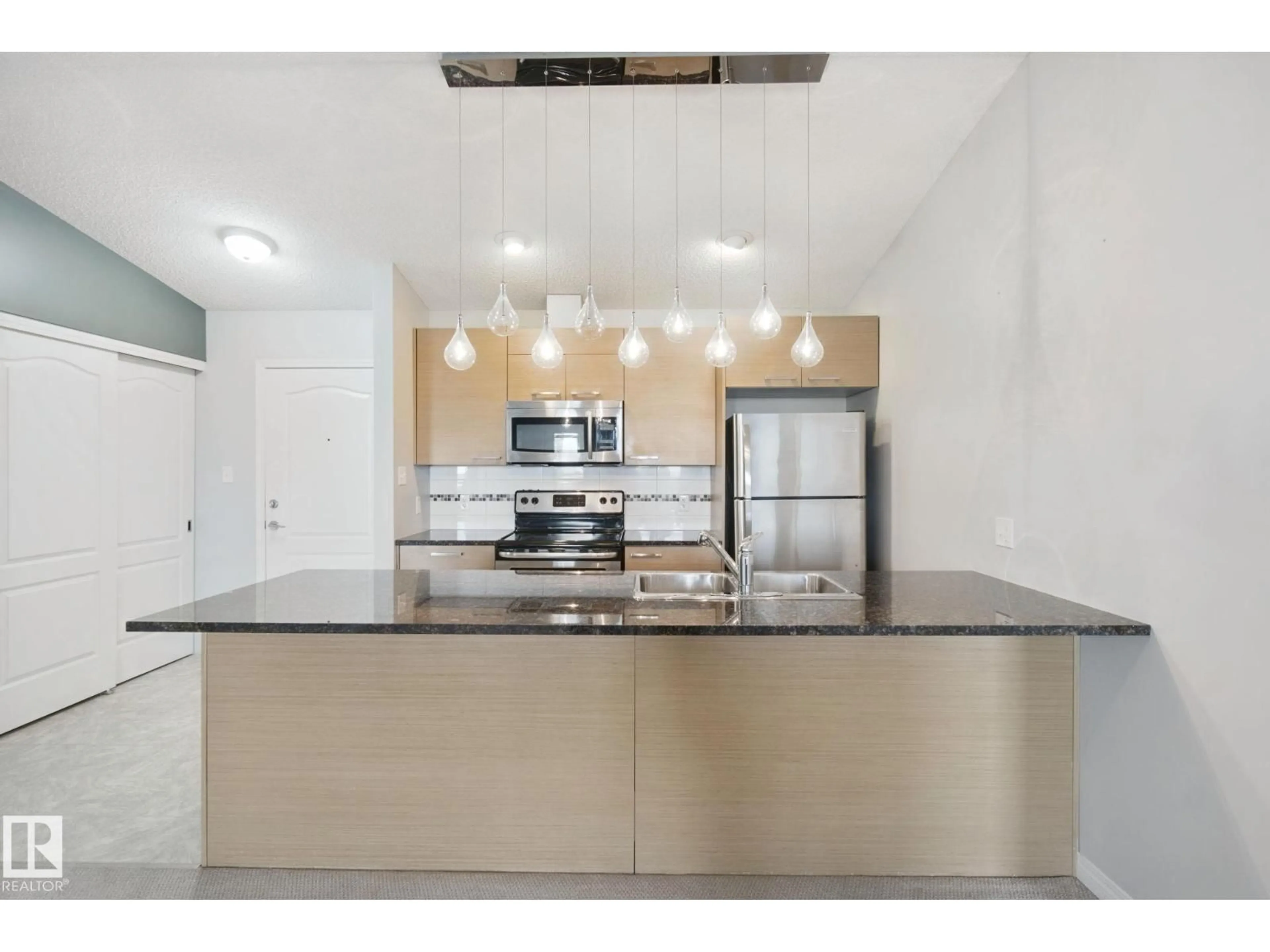 Unknown for 9351 - 3415 SIMPSON DR, Edmonton Alberta T6R0N4