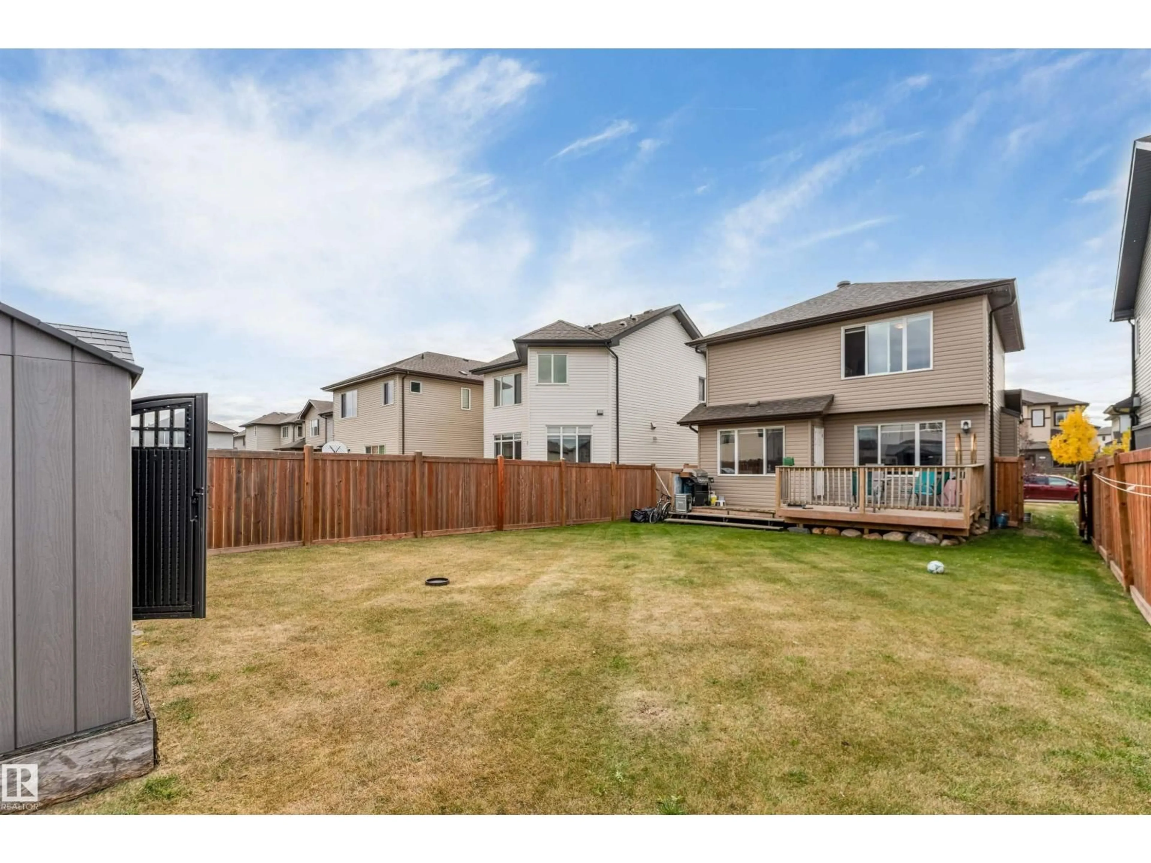 A pic from outside/outdoor area/front of a property/back of a property/a pic from drone, unknown for 3304 13 AV, Edmonton Alberta T6T0Z4