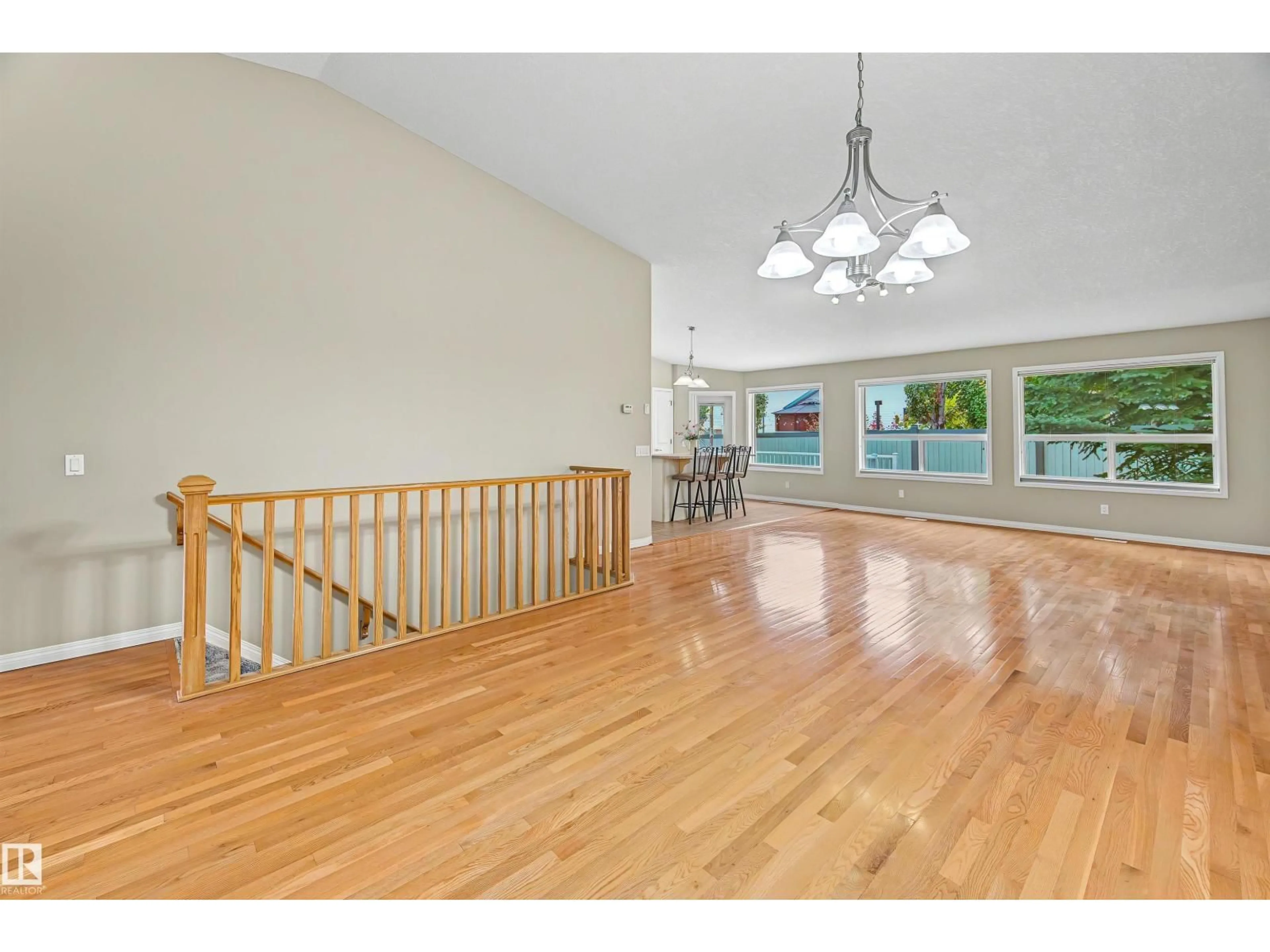 Indoor foyer for #6 - 2031 BRENNAN CR, Edmonton Alberta T5T0W3