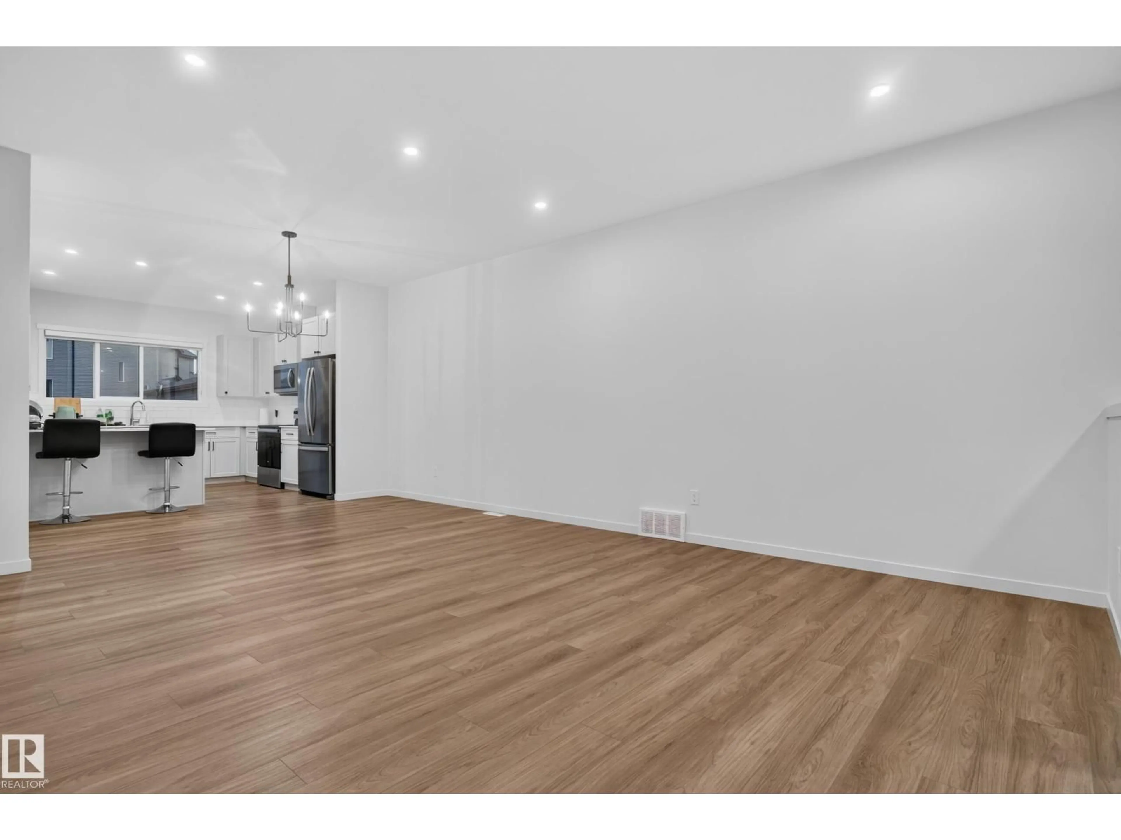 A pic of a room for 7181 ROSENTHAL DR, Edmonton Alberta T5T7W7