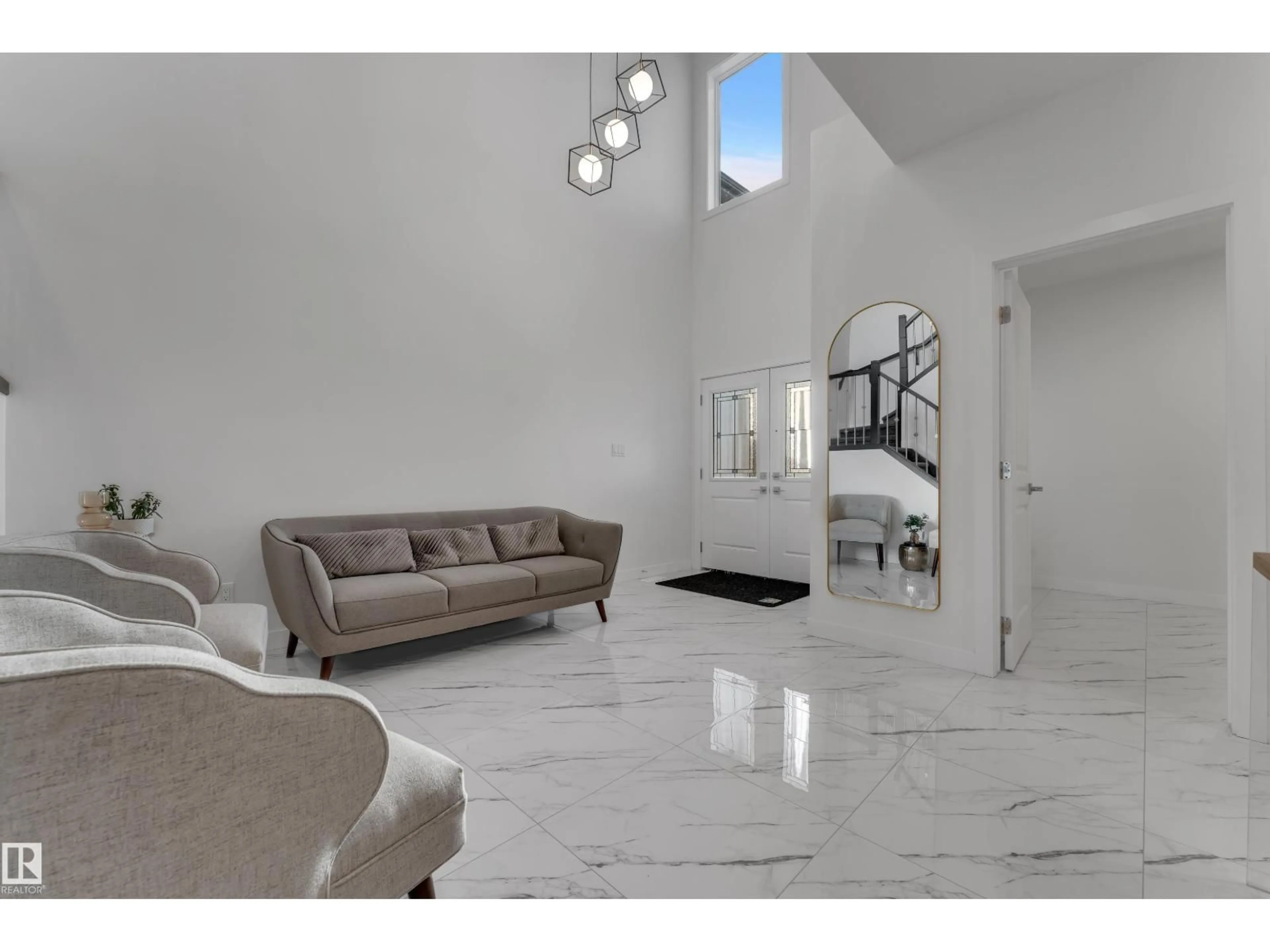 Indoor foyer for 4323 66 ST, Beaumont Alberta T4X0Z3