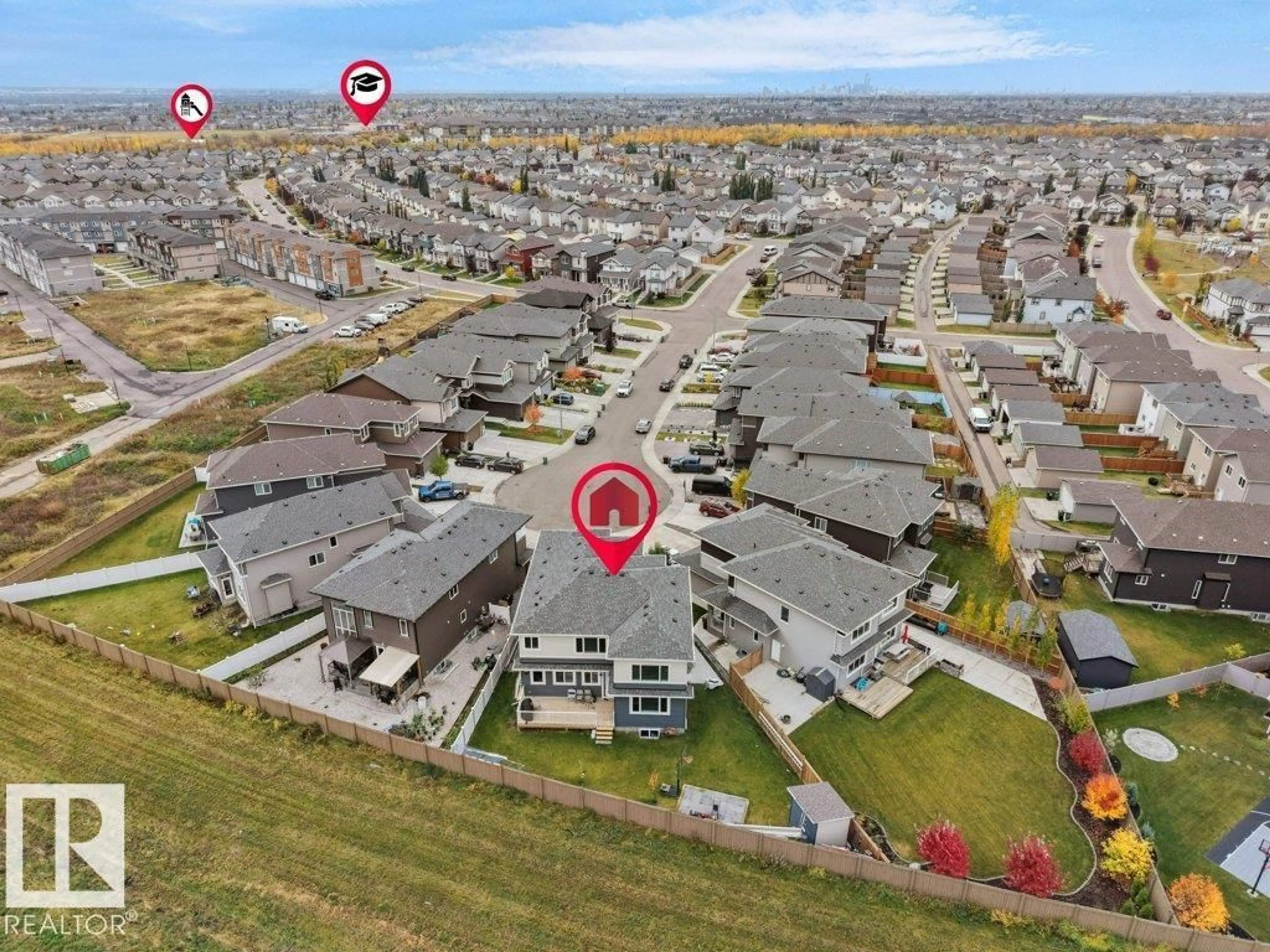 A pic from outside/outdoor area/front of a property/back of a property/a pic from drone, street for 17940 59 ST, Edmonton Alberta T5Y3W8