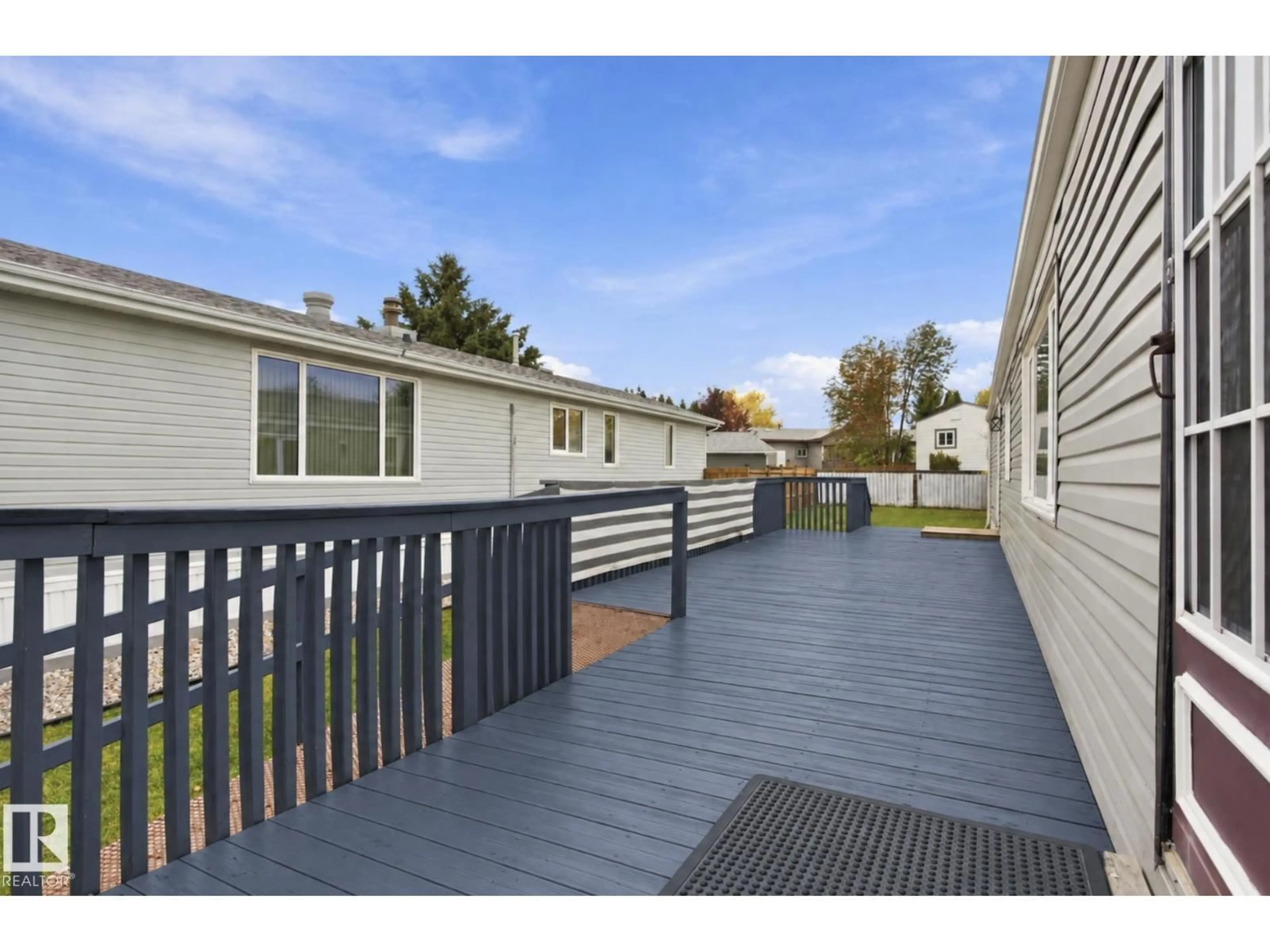 Patio, unknown for 2664 LAKEVIEW DR, Edmonton Alberta T5S1T7