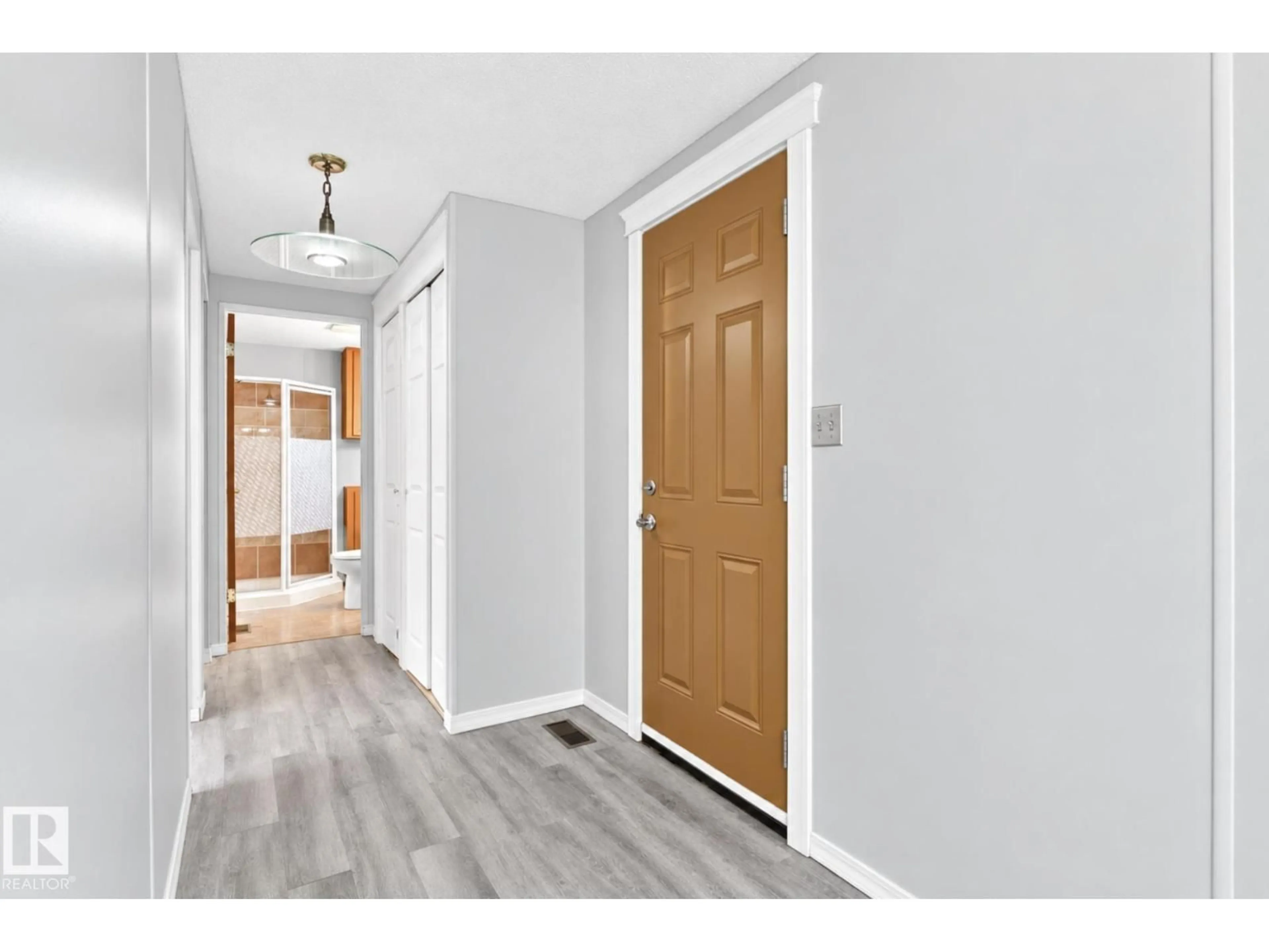 Indoor entryway for 2664 LAKEVIEW DR, Edmonton Alberta T5S1T7