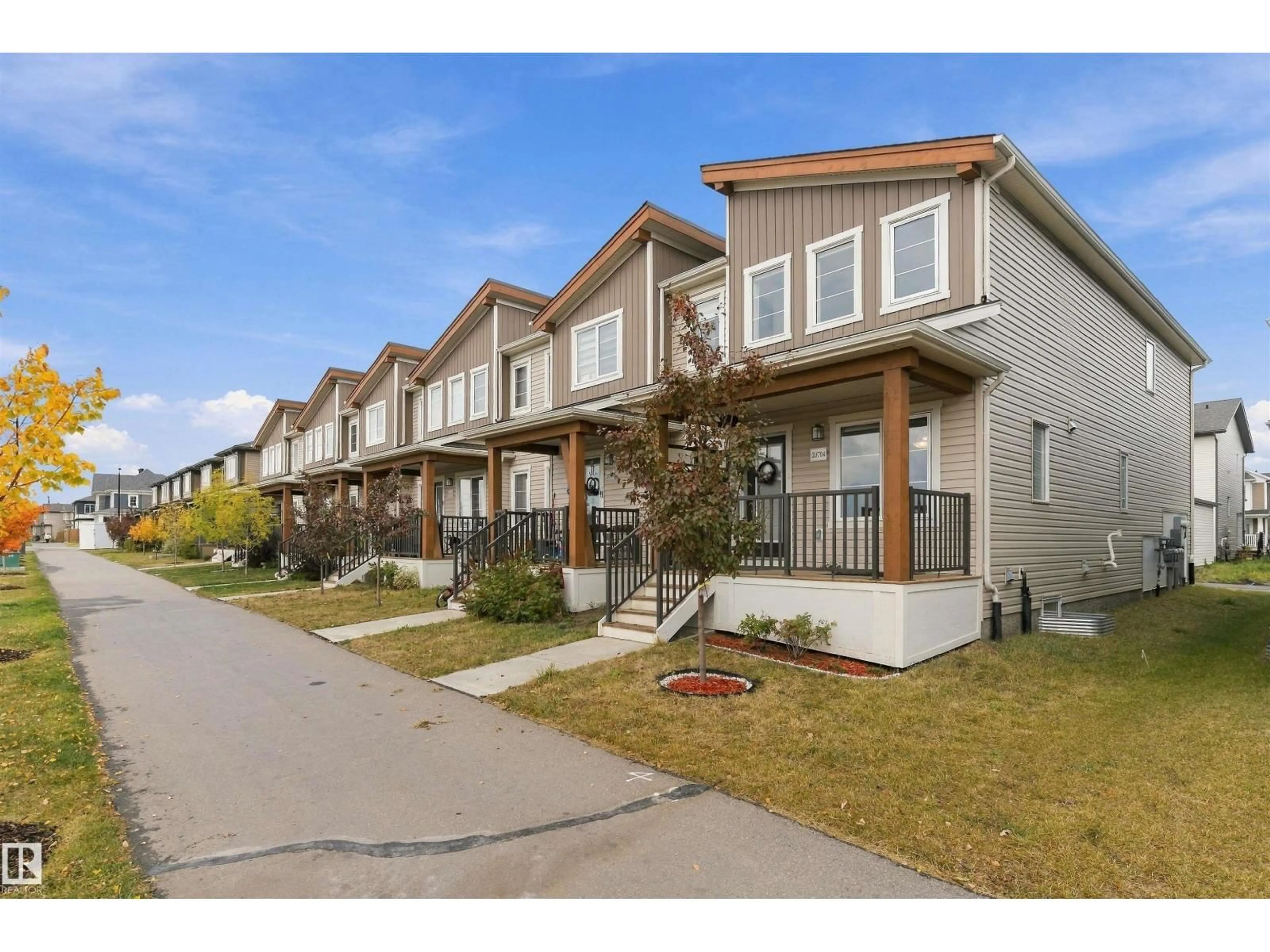 Unknown for 20704 19 AV, Edmonton Alberta T6M1R5