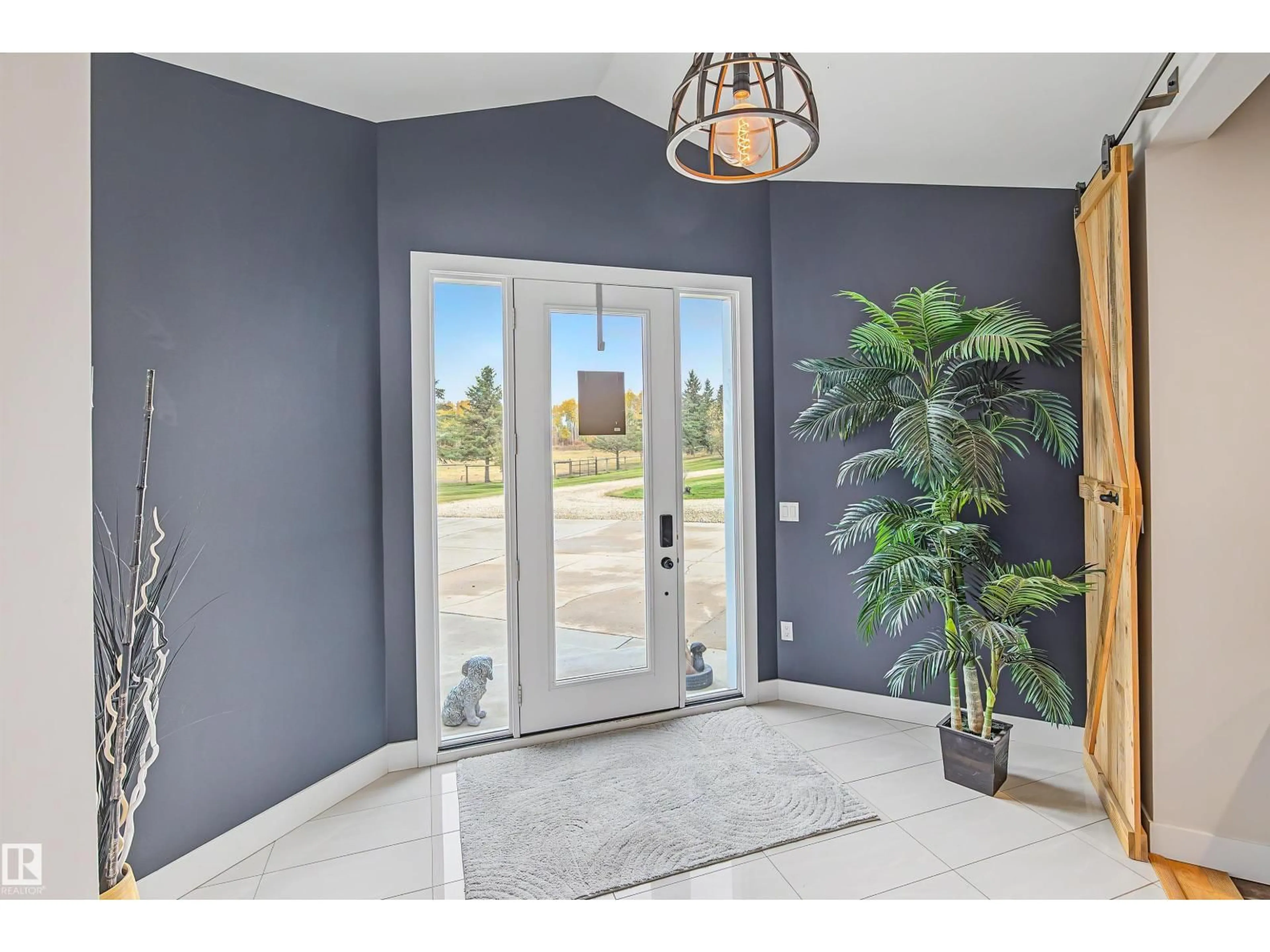 Indoor entryway for 22549 TWP ROAD 511, Rural Strathcona County Alberta T8C1H1