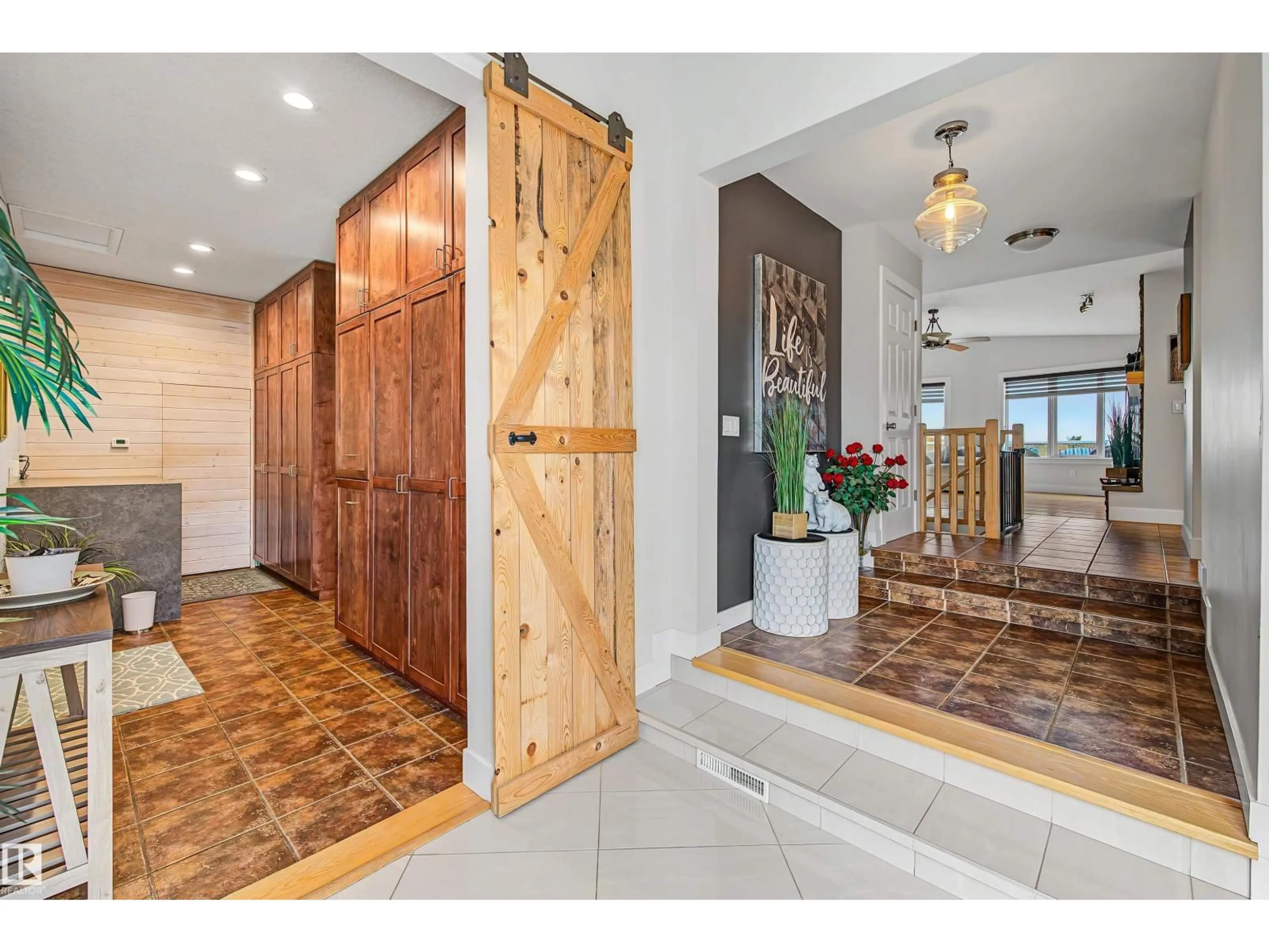 Indoor entryway for 22549 TWP ROAD 511, Rural Strathcona County Alberta T8C1H1