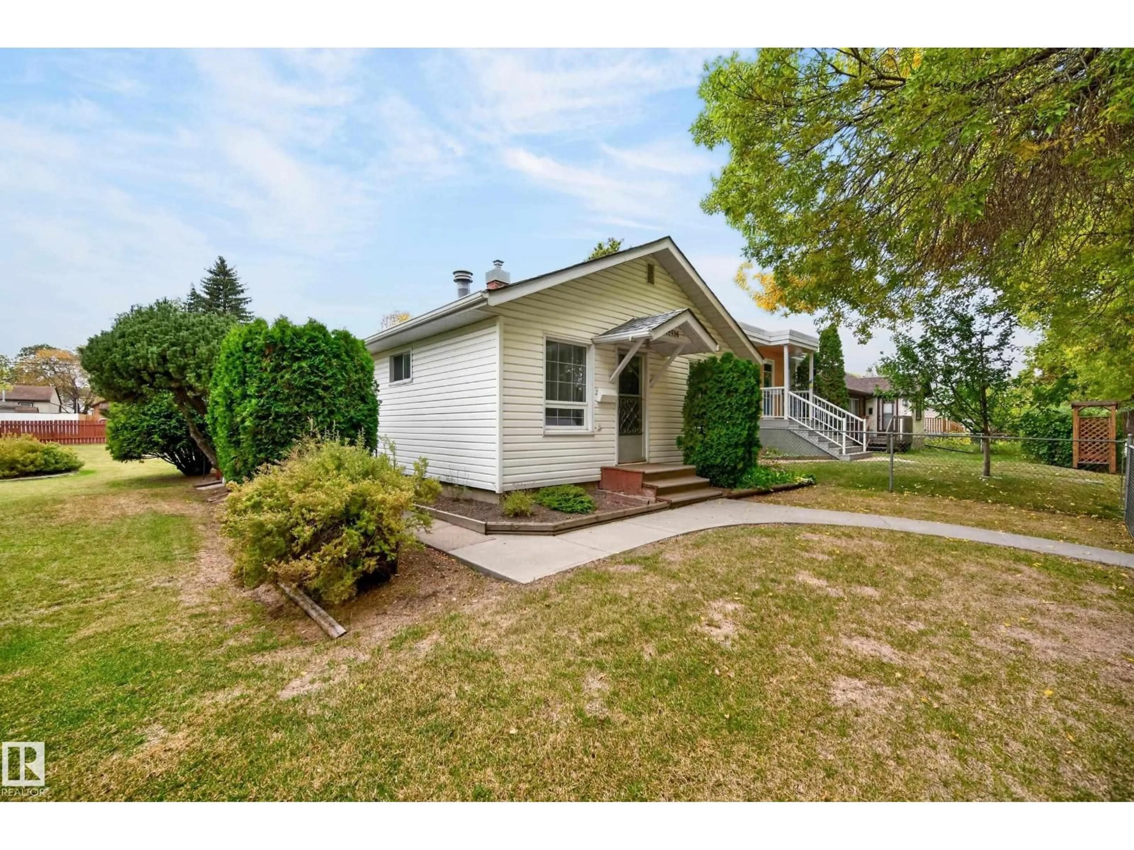Unknown for 12736 116 ST, Edmonton Alberta T5E5H2