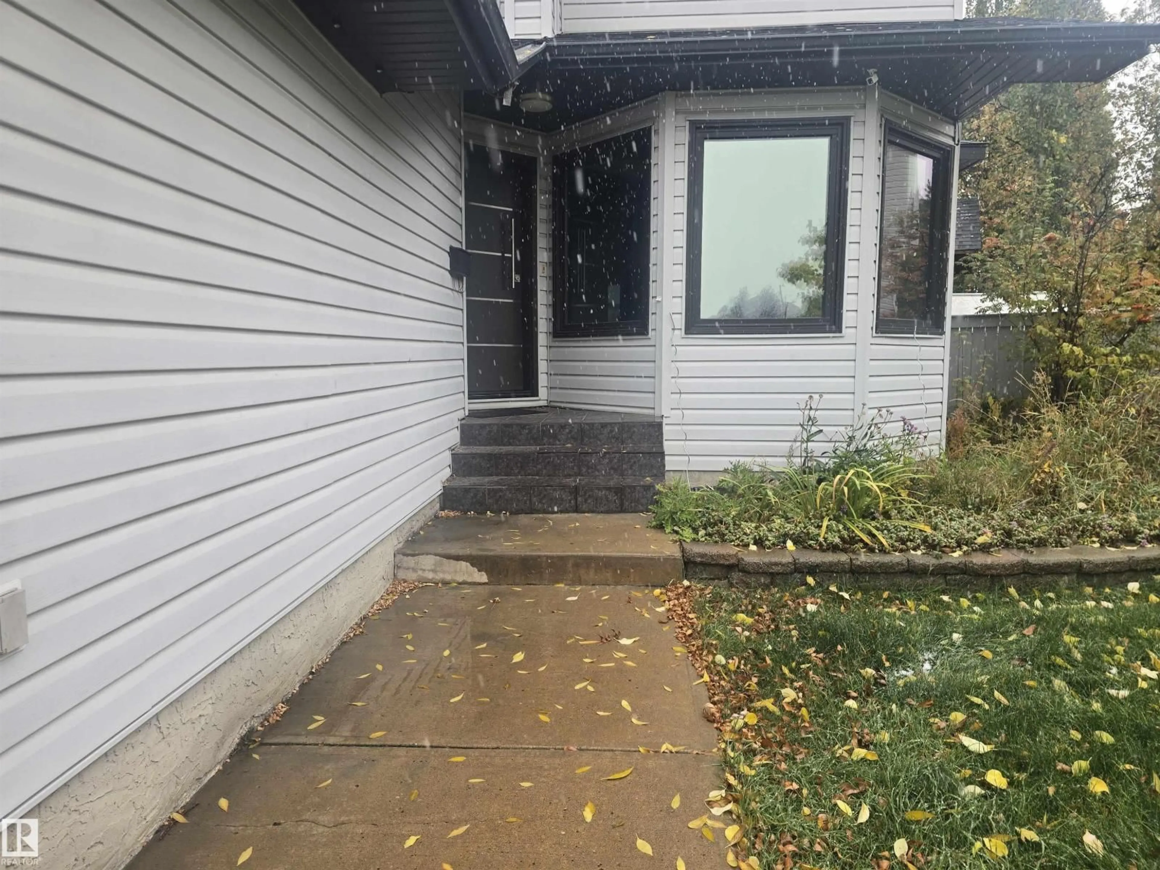 Unknown for NW - 3659 30 ST, Edmonton Alberta T6T1K3