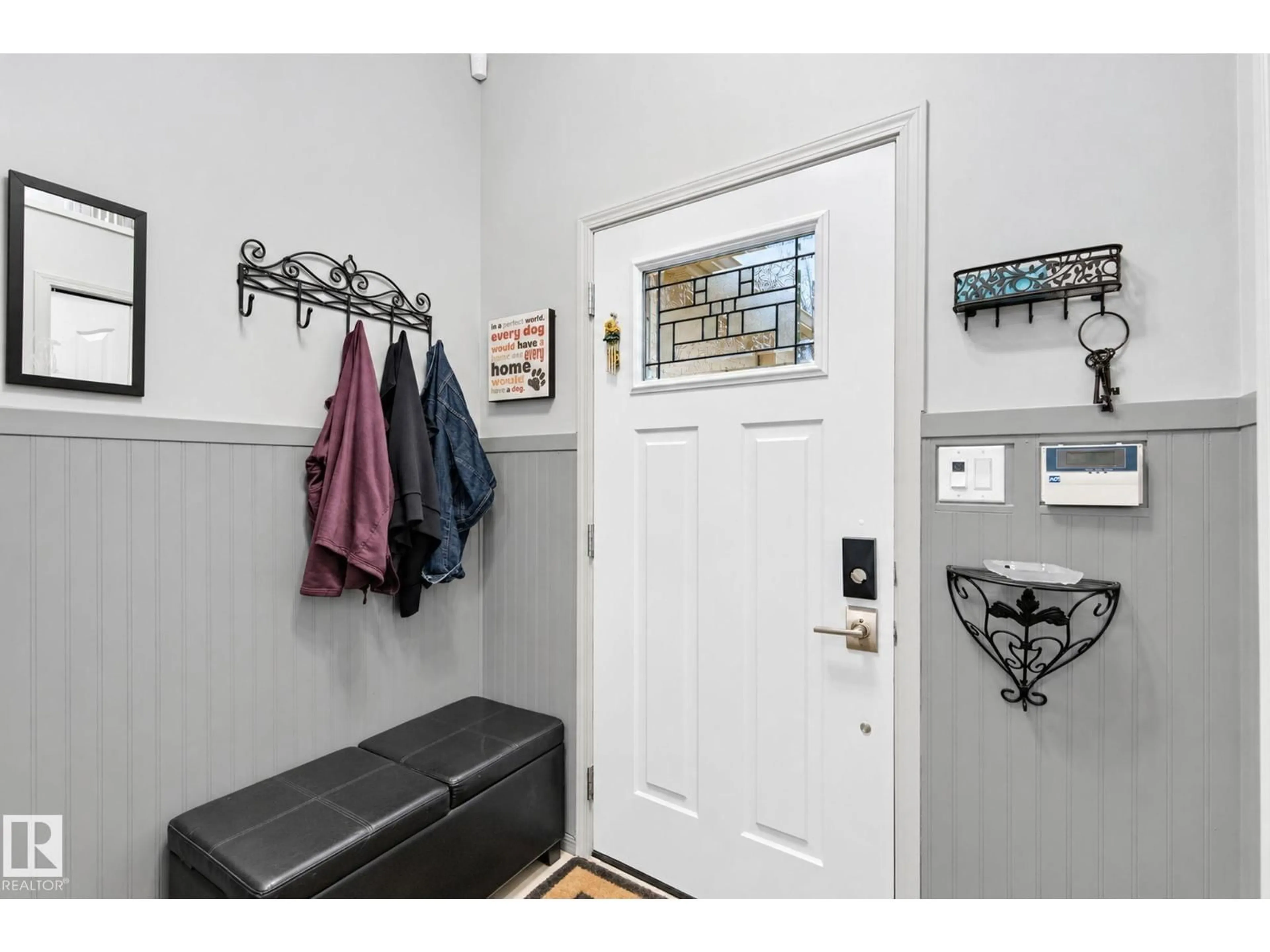 Indoor entryway for NW - 1849 MILL WOODS RD E, Edmonton Alberta T6L6K2