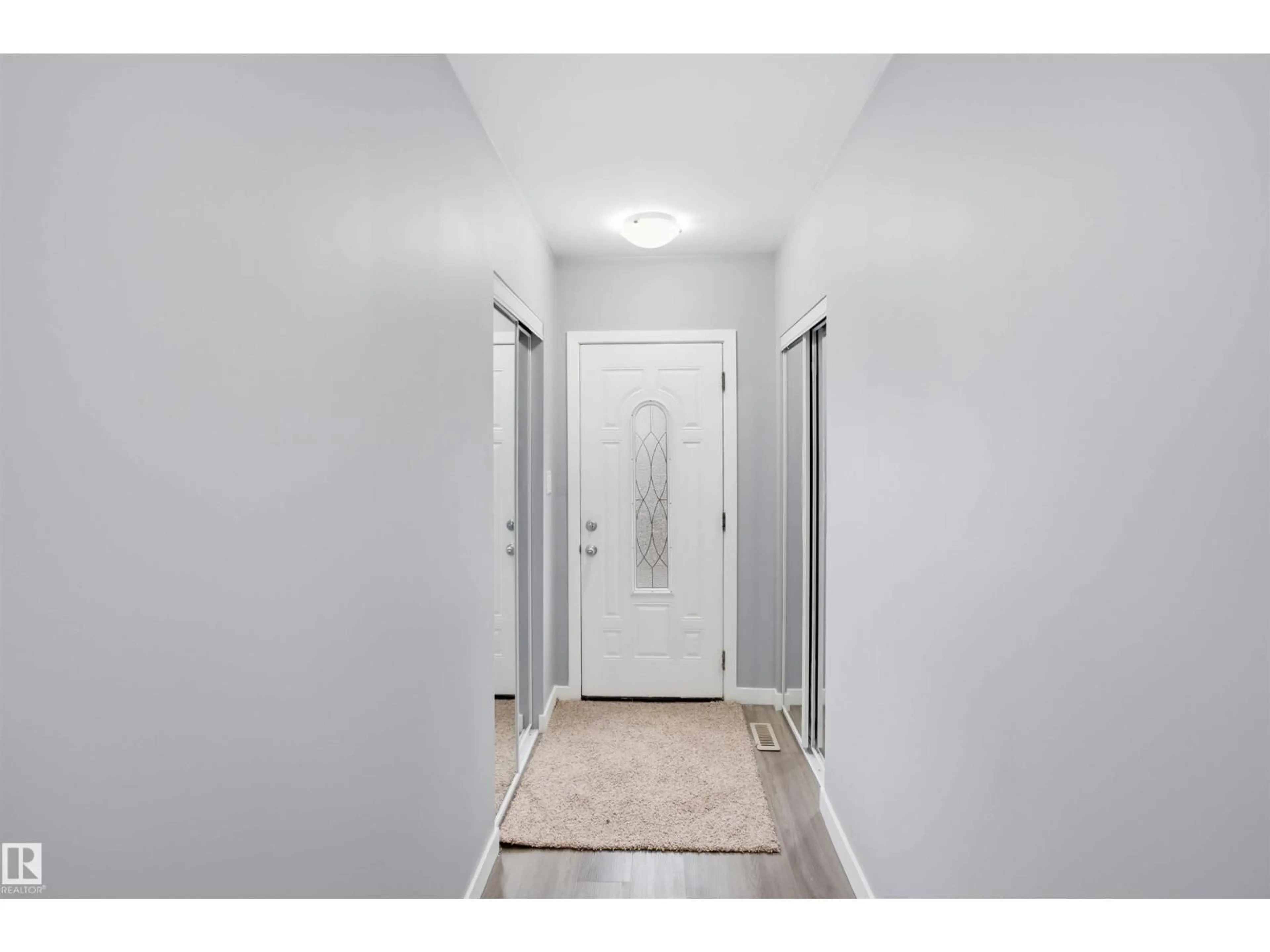 Indoor entryway for 176 LEE RIDGE RD, Edmonton Alberta T6K0M9