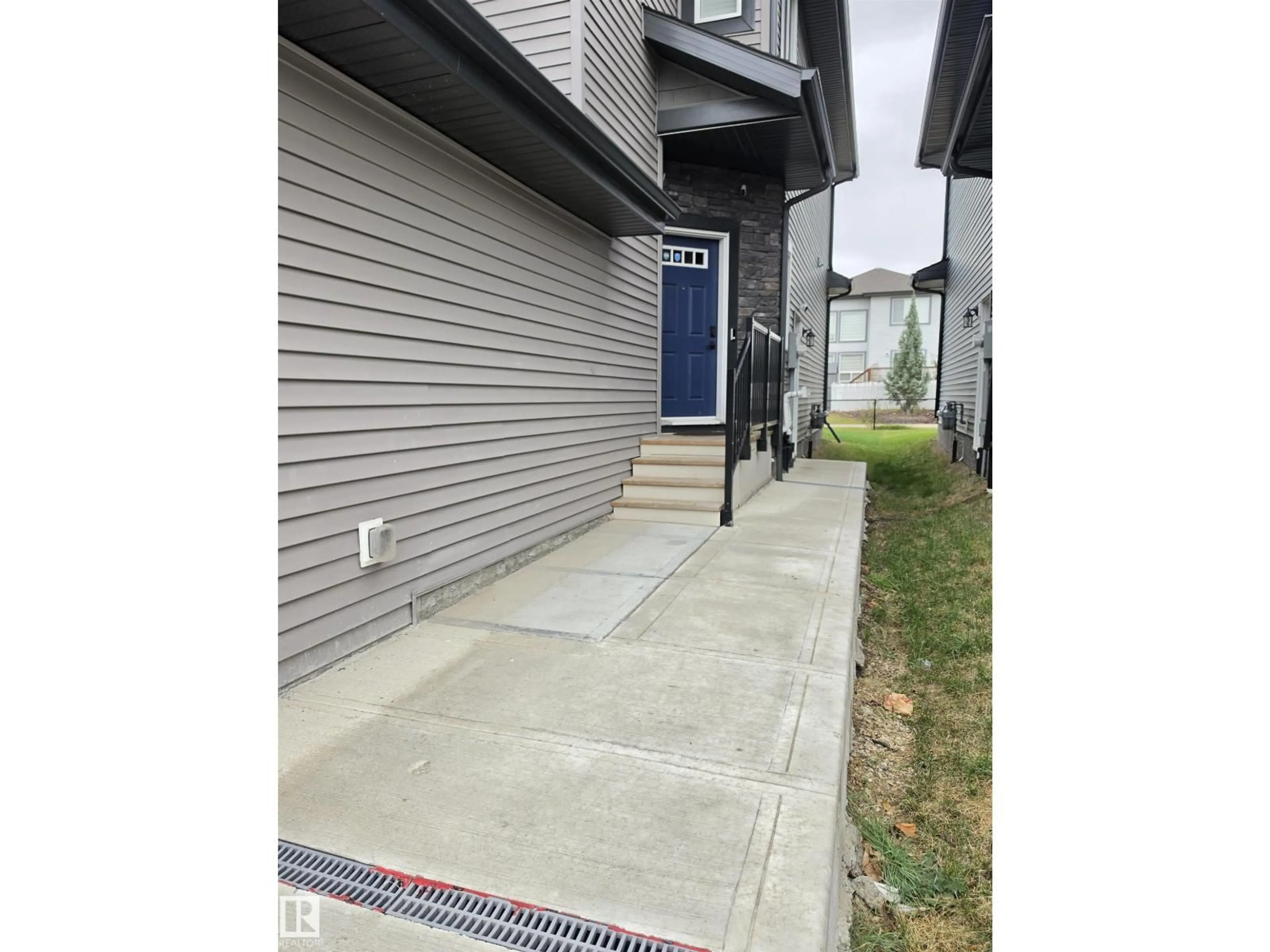 Unknown for SW - 16228 19 AVE, Edmonton Alberta T6W5C6