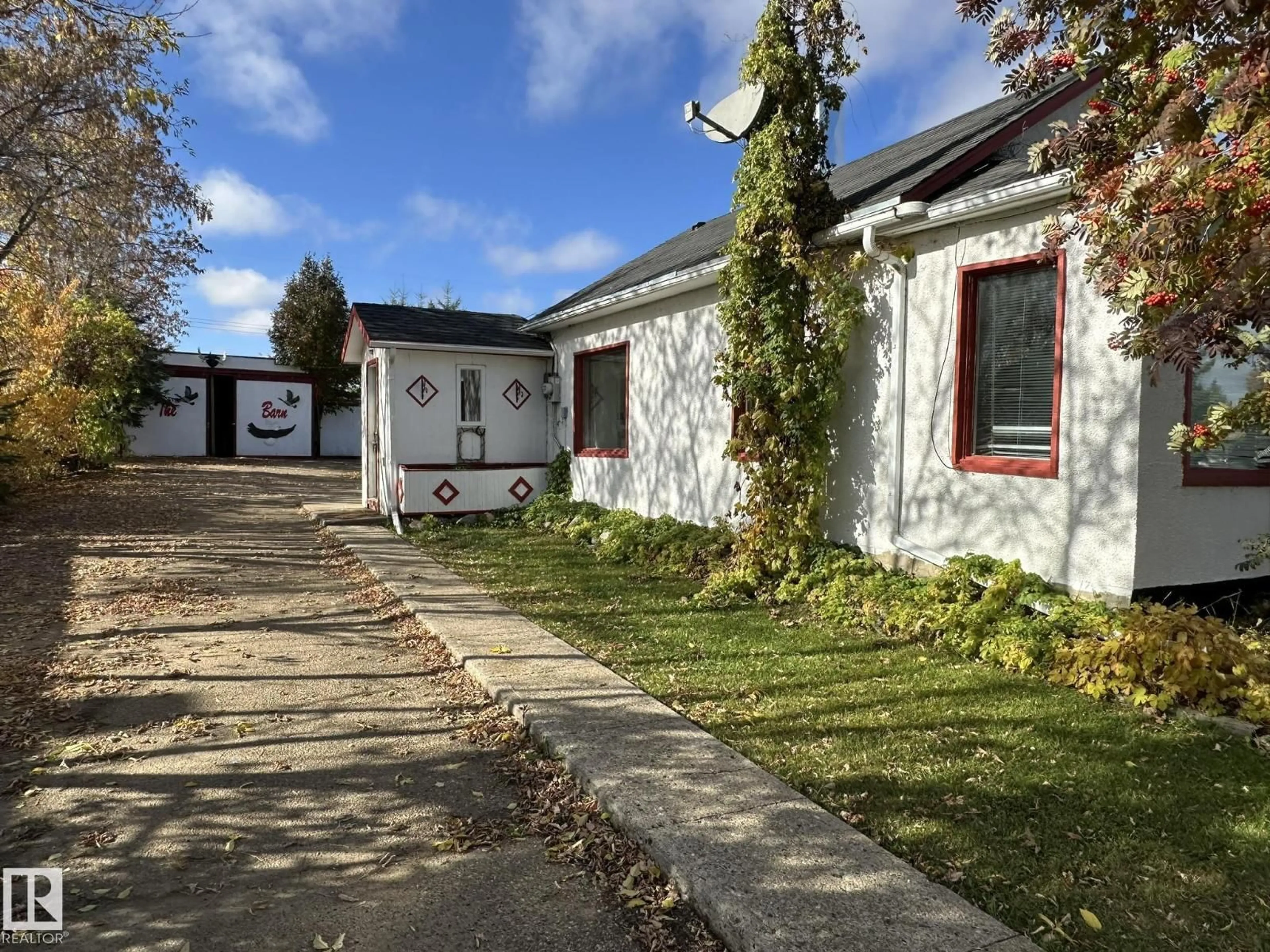 A pic from outside/outdoor area/front of a property/back of a property/a pic from drone, street for 4522 51 ST, Smoky Lake Town Alberta T0A3C0