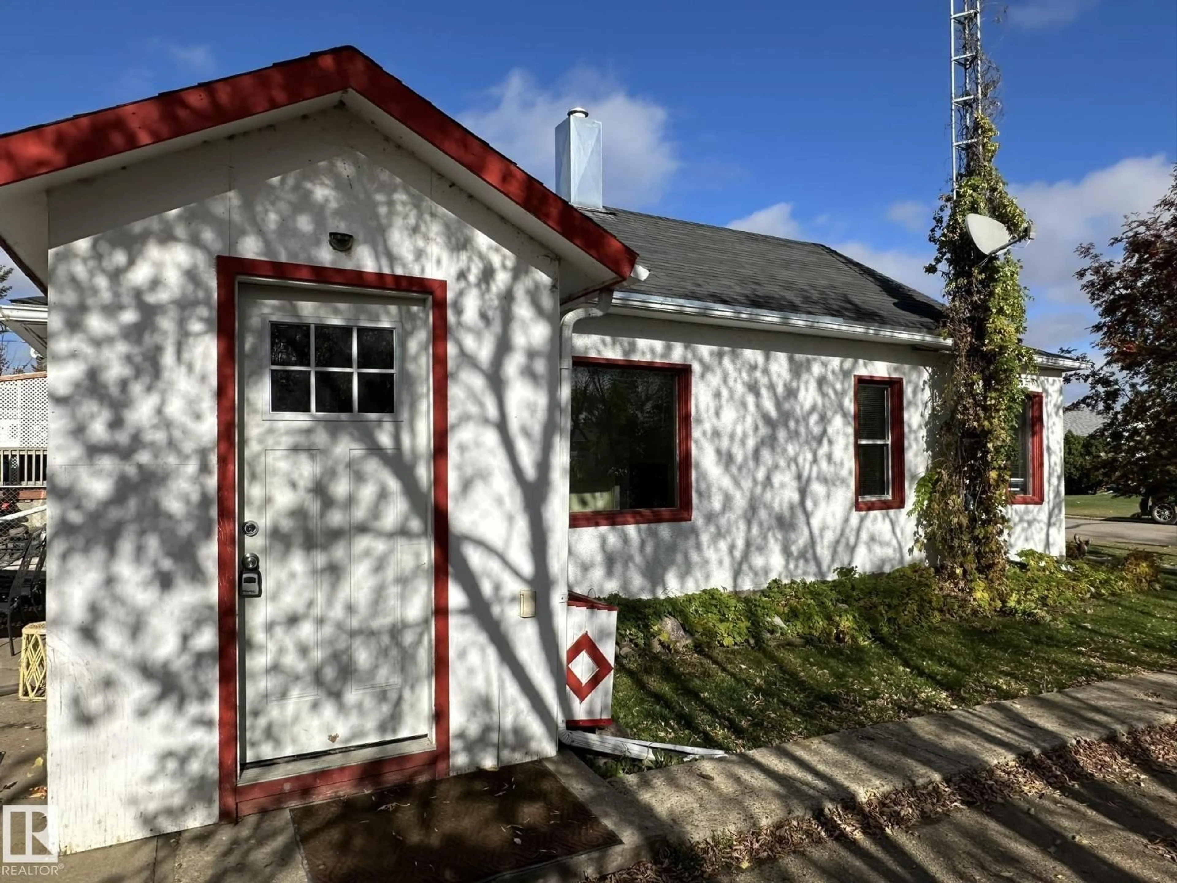 Shed for 4522 51 ST, Smoky Lake Town Alberta T0A3C0