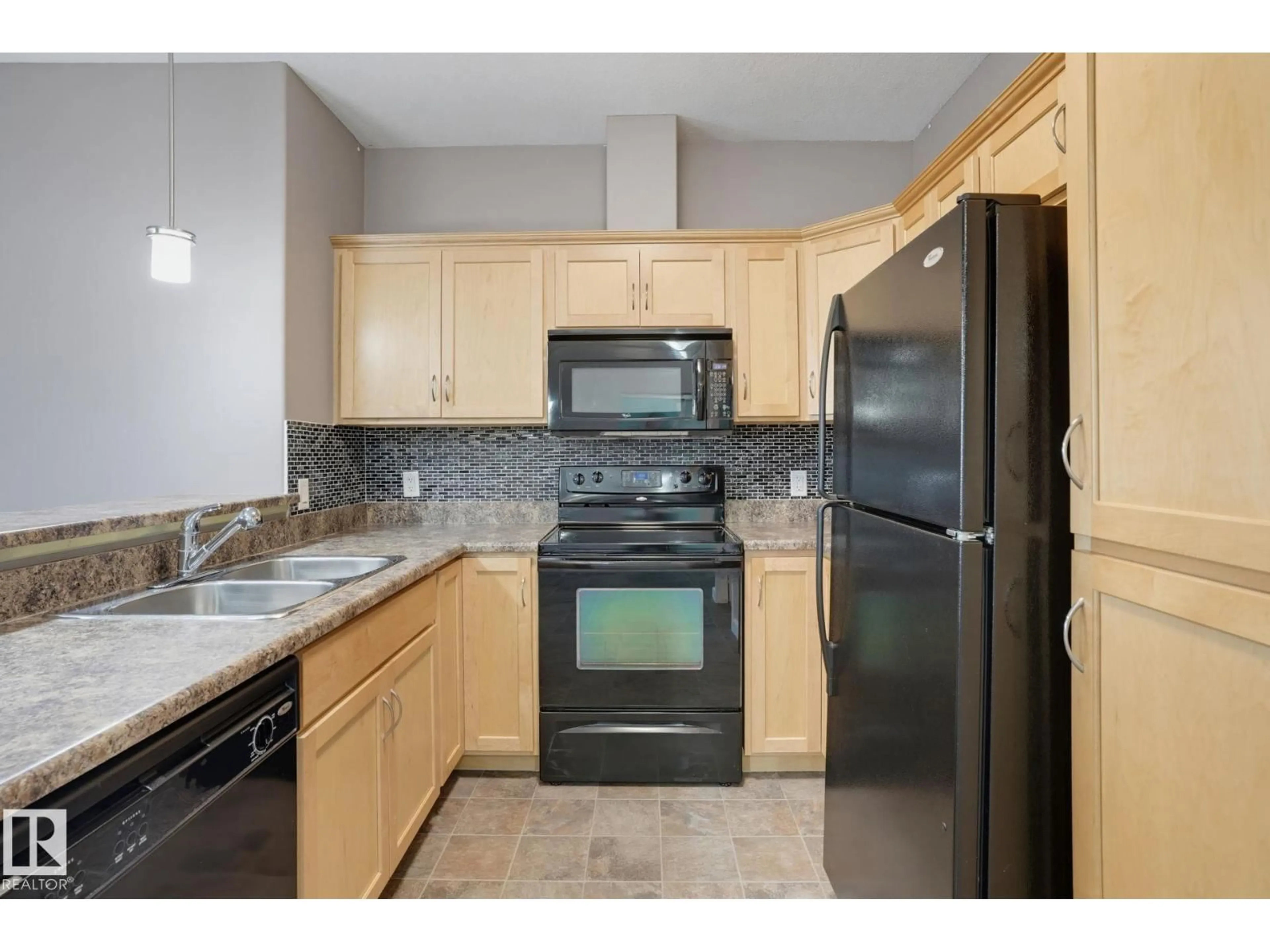 Standard kitchen, unknown for 310 - 304 AMBLESIDE LI, Edmonton Alberta T6W0V2