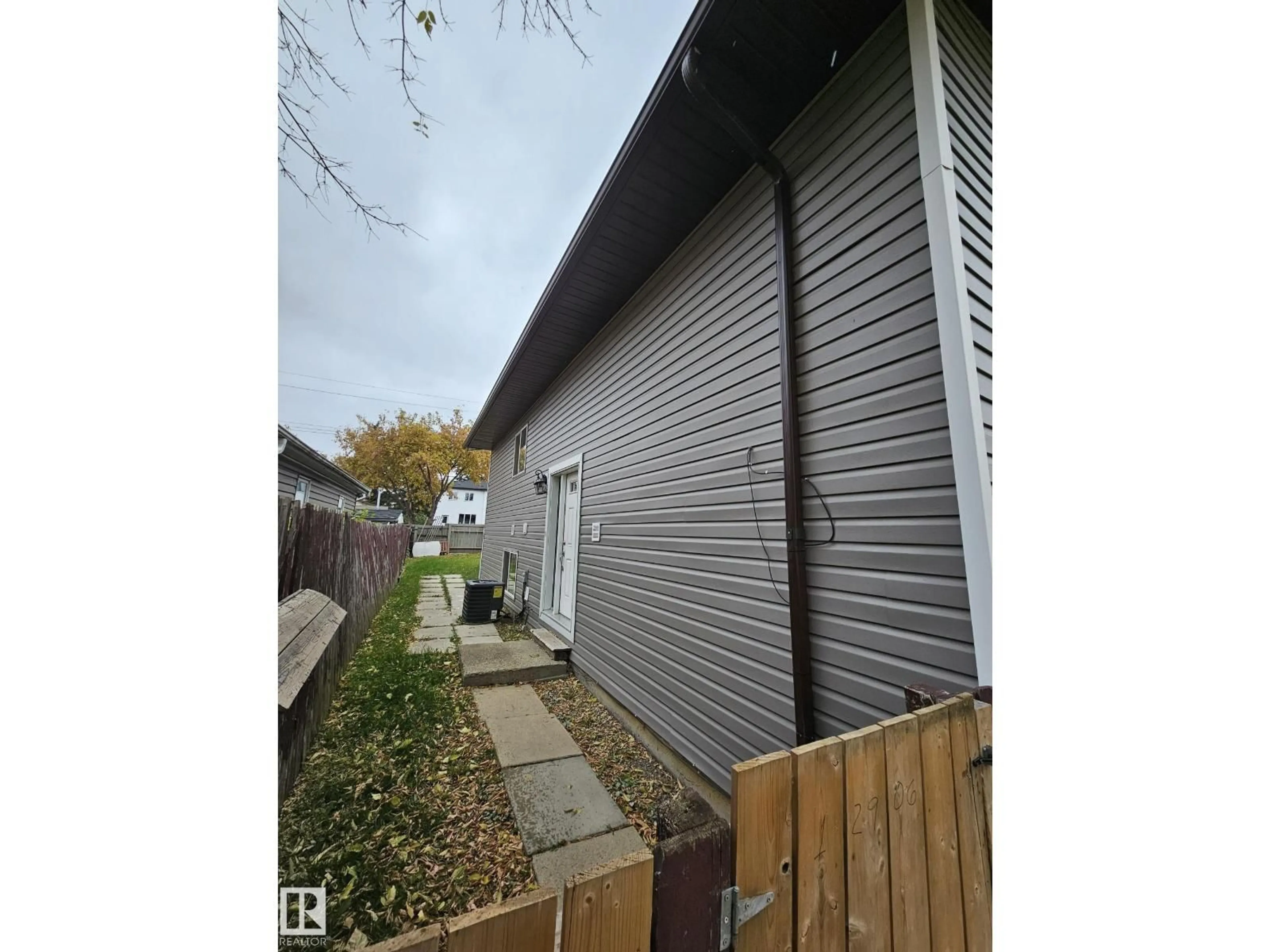 Unknown for NW - 12906-12908 68 ST, Edmonton Alberta T5C0E8