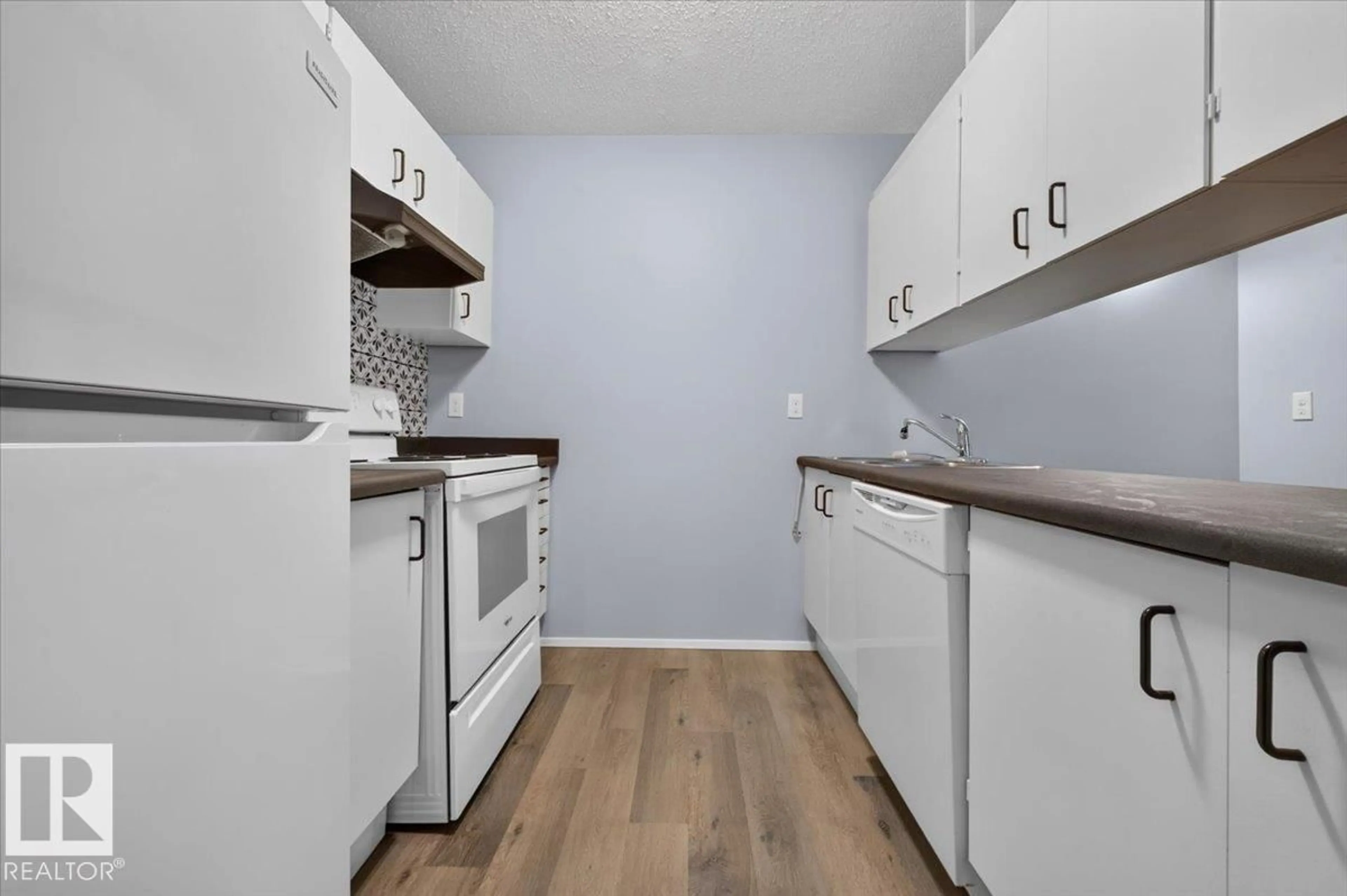 Standard kitchen, wood/laminate floor for 303 ALPINE PL, St. Albert Alberta T8N3Y2