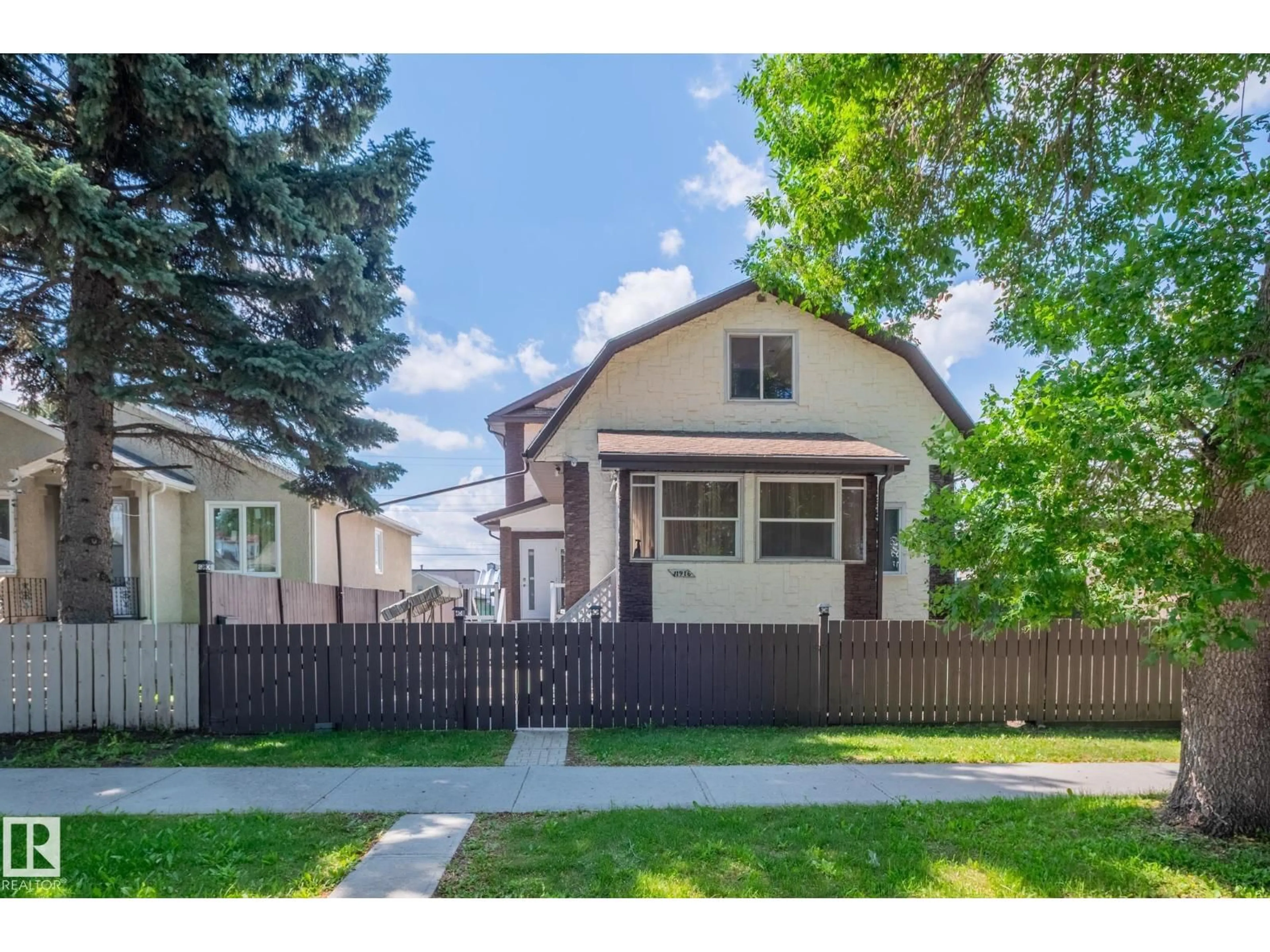 Unknown for 11916 71 ST, Edmonton Alberta T5B1W7