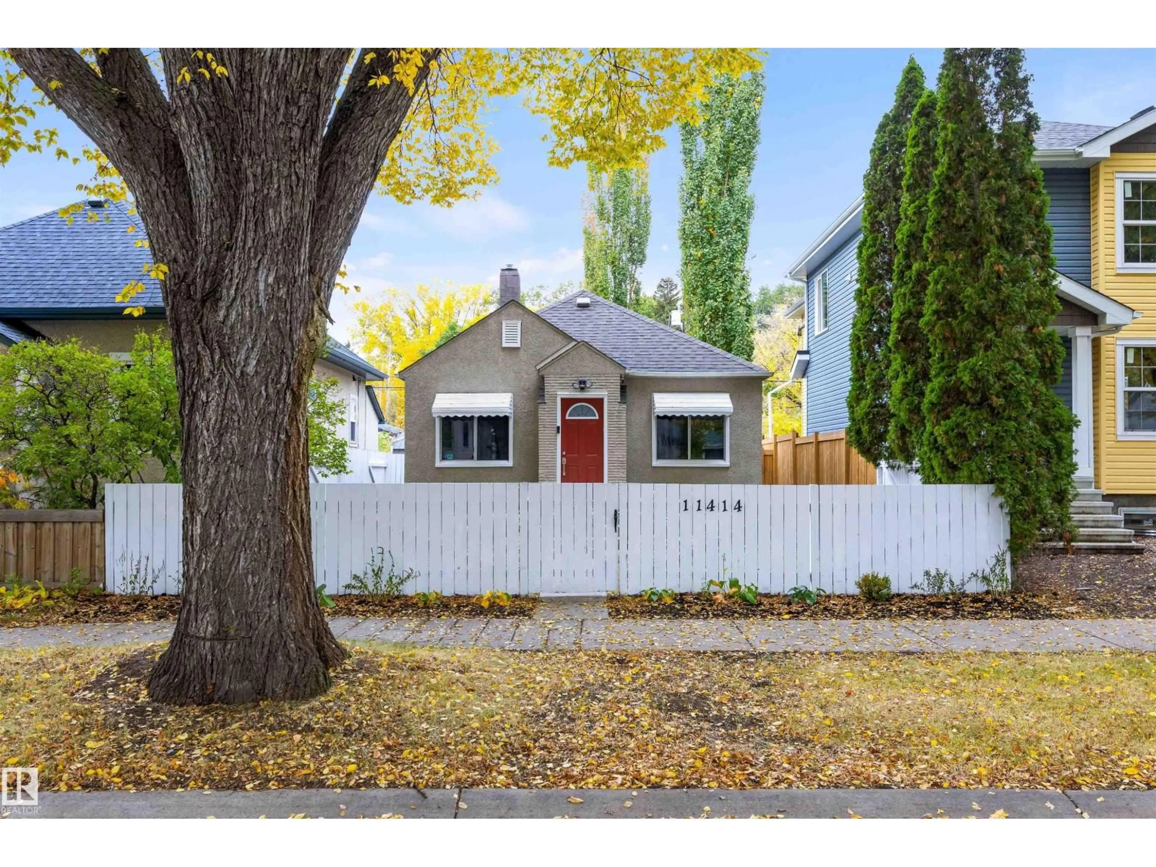 Unknown for 11414 84 ST, Edmonton Alberta T5B3B4