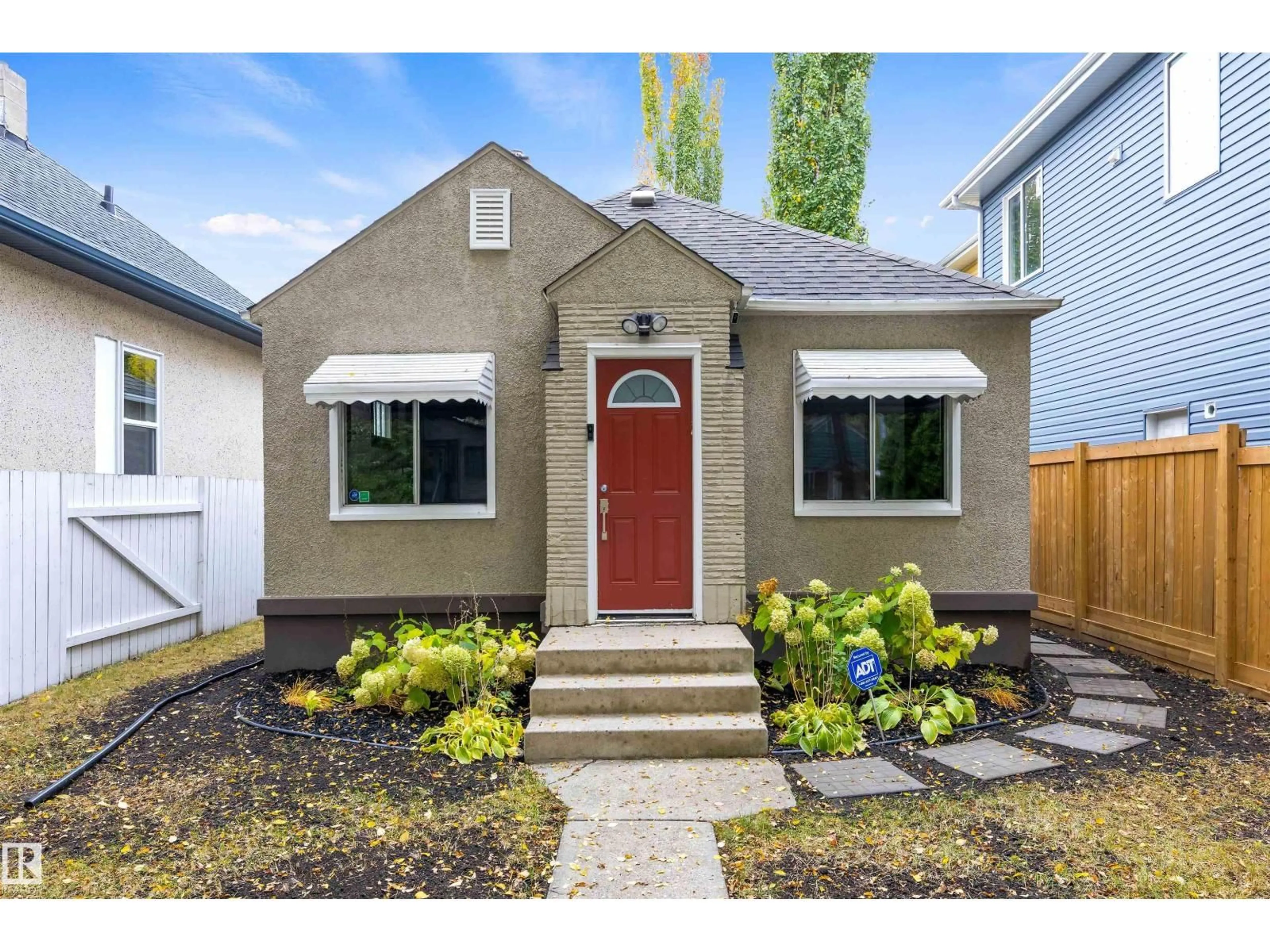 Unknown for 11414 84 ST, Edmonton Alberta T5B3B4