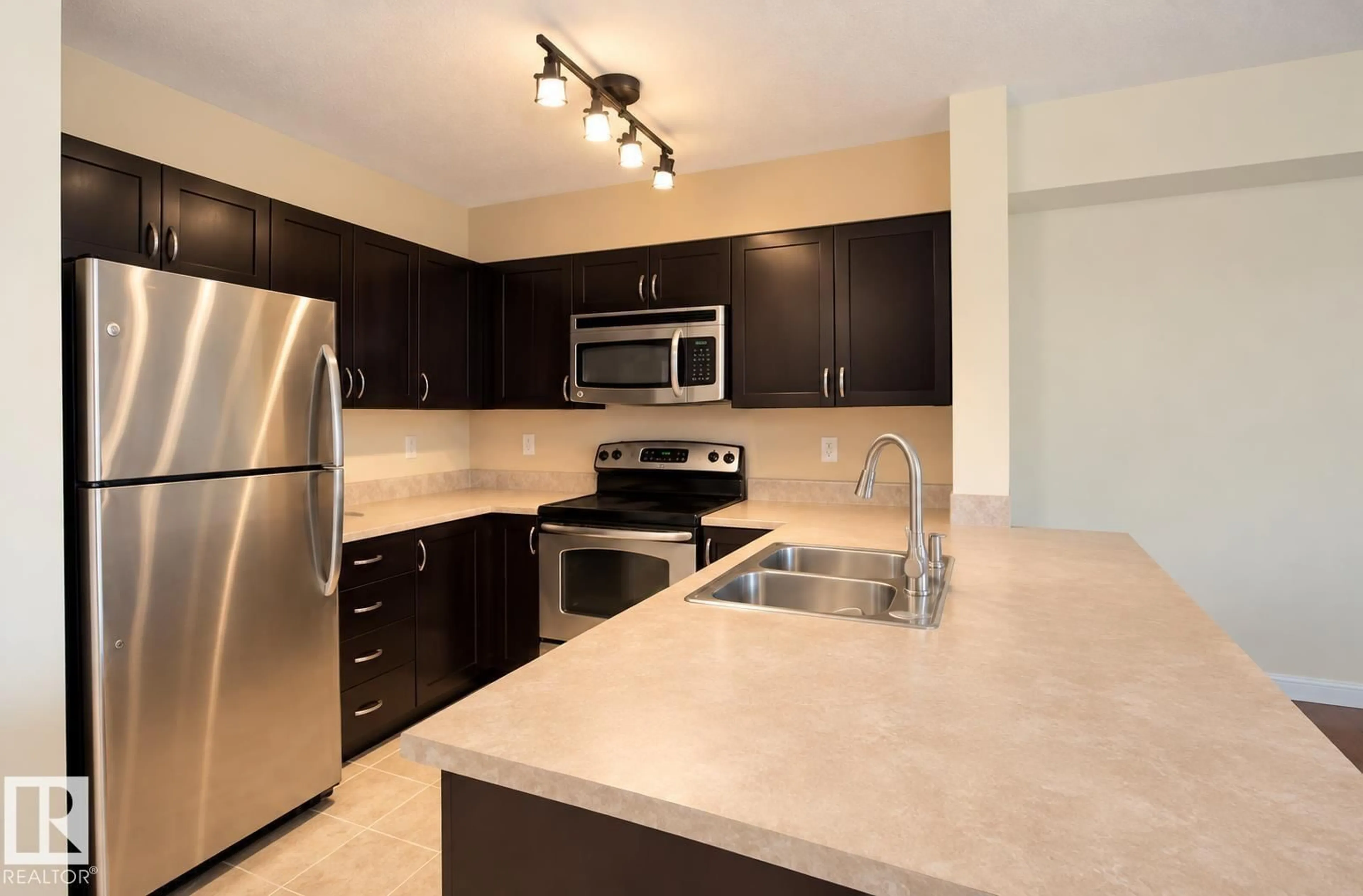 Unknown for 920 - 125 156 ST, Edmonton Alberta T6R0N6