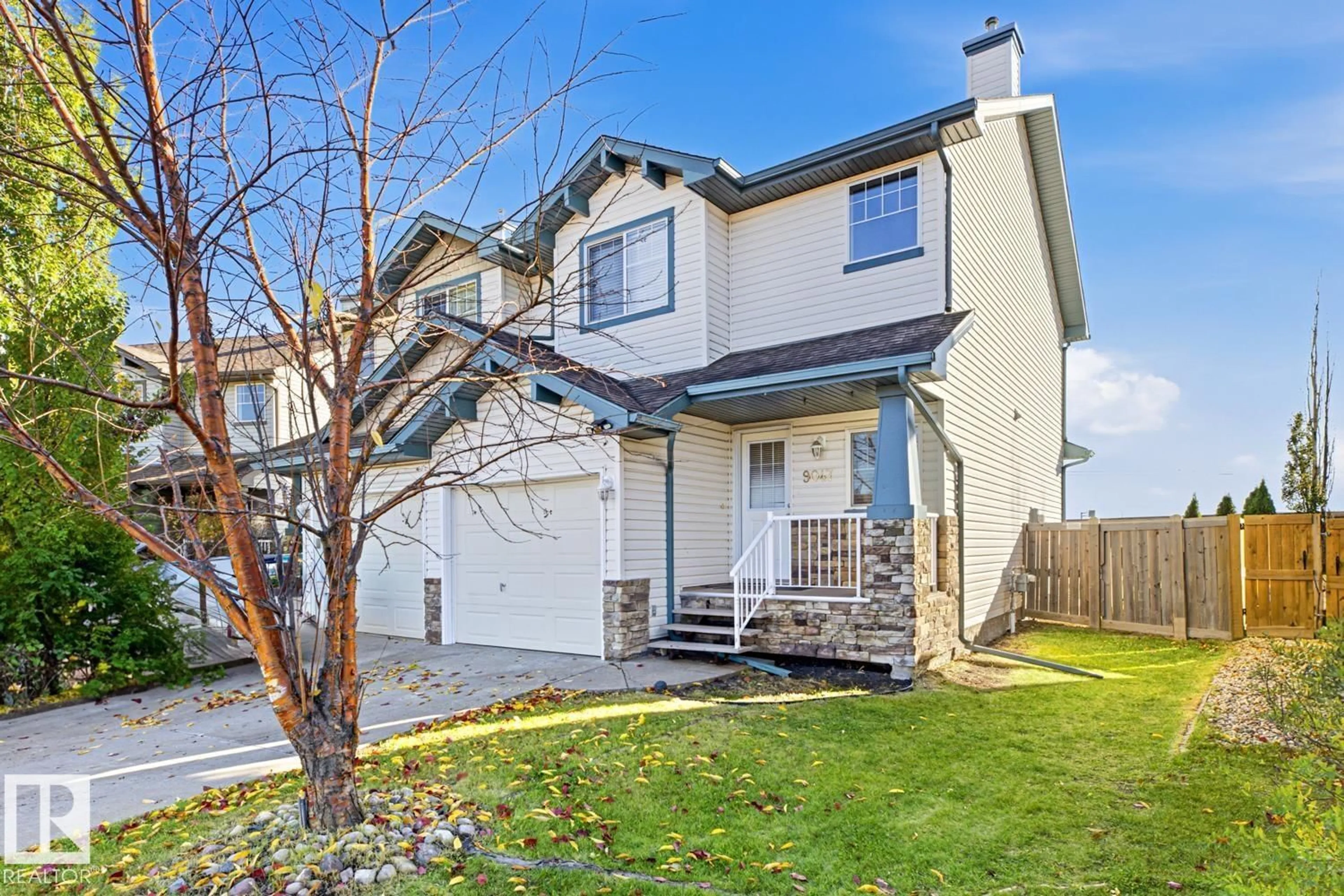 Home with vinyl exterior material, street for 9047 SCOTT CR, Edmonton Alberta T6R0E8