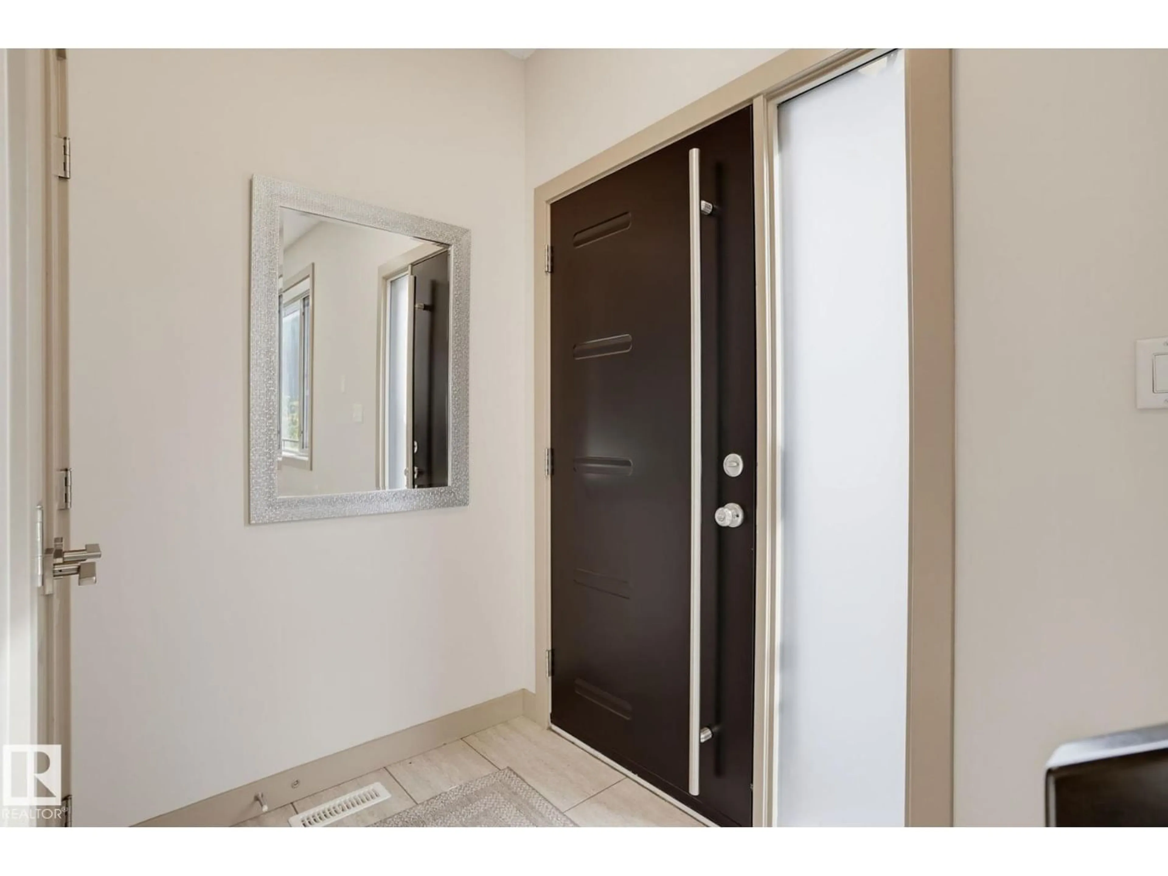 Unknown for NW - 7716 112 ST, Edmonton Alberta T6G1J8