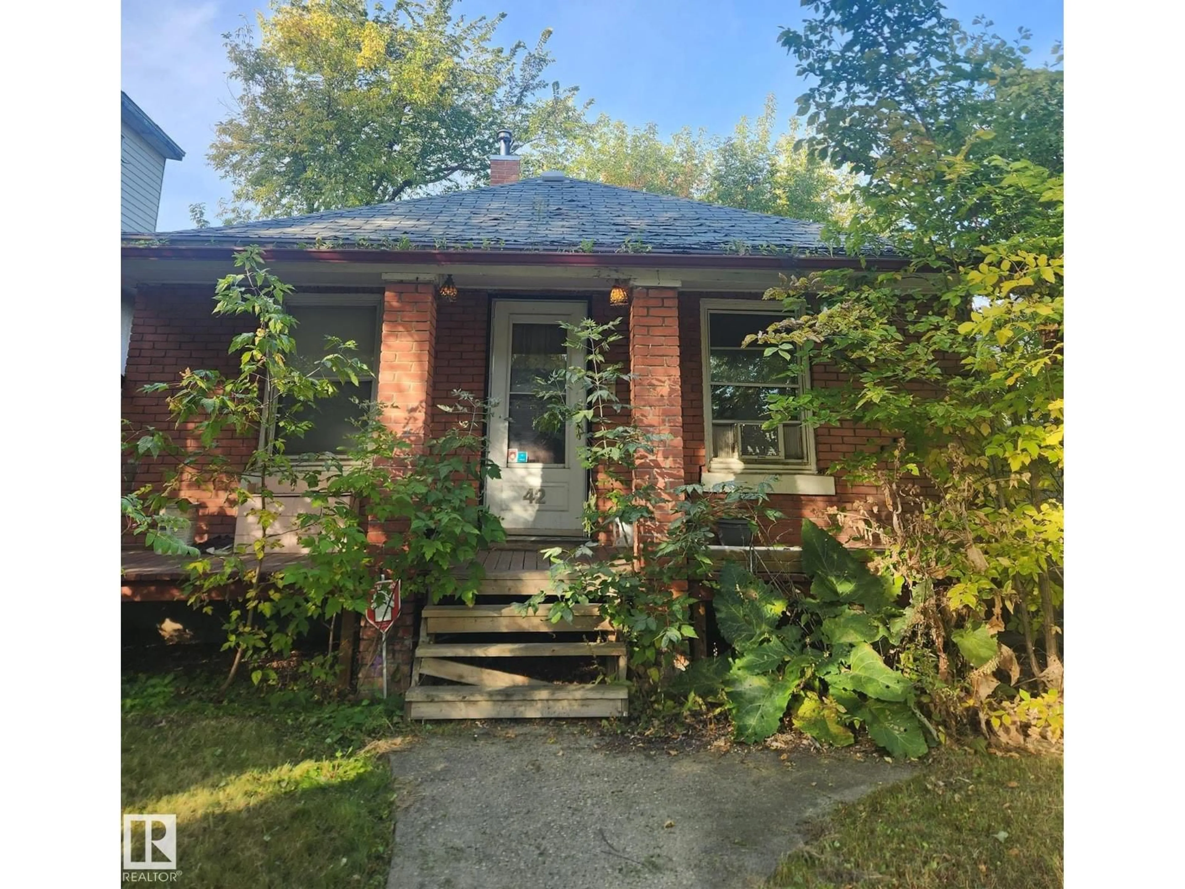 Unknown for NW - 11442 91 ST, Edmonton Alberta T5B4A5