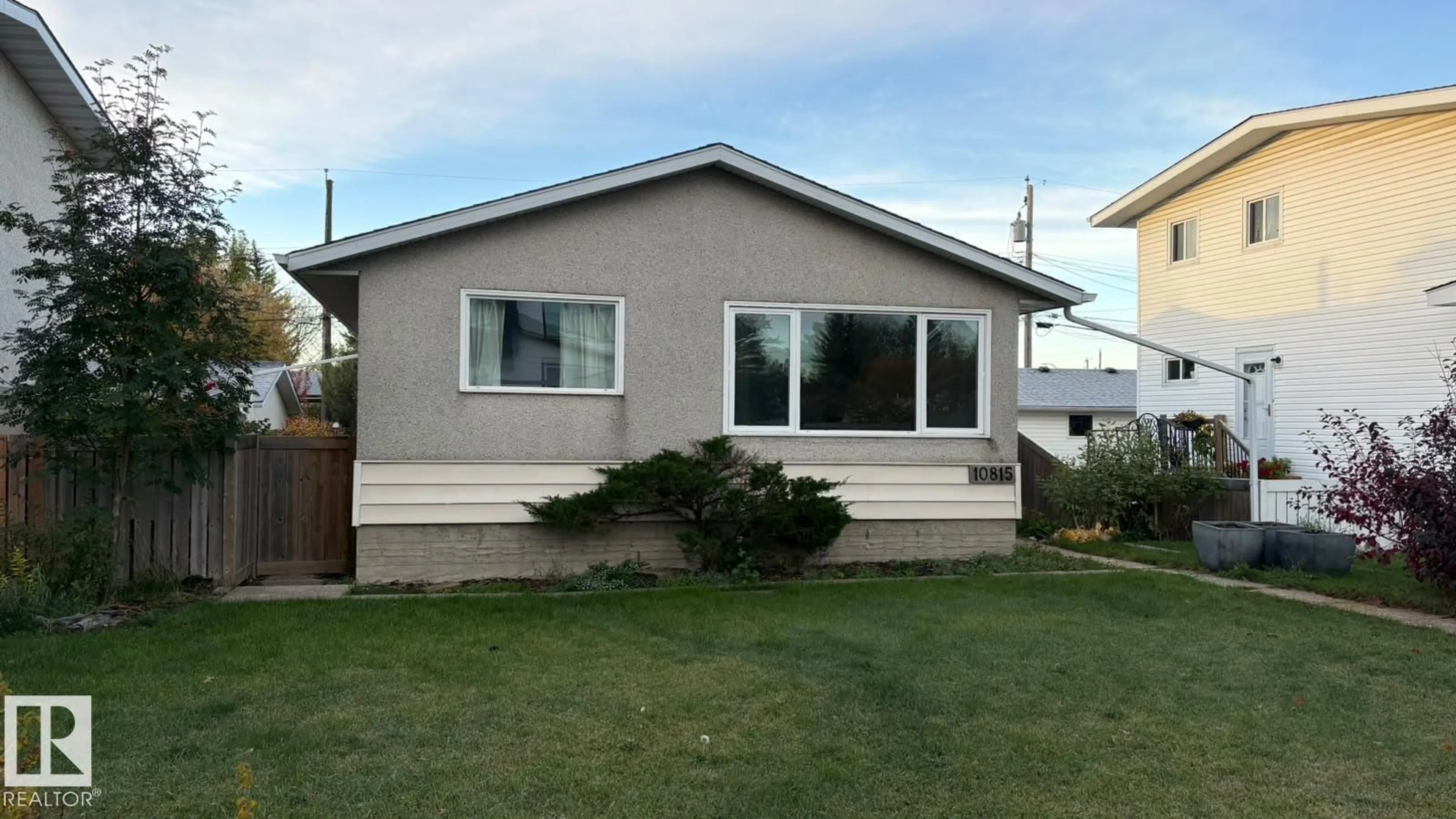 Unknown for 10815 53 AV, Edmonton Alberta T6H0S1