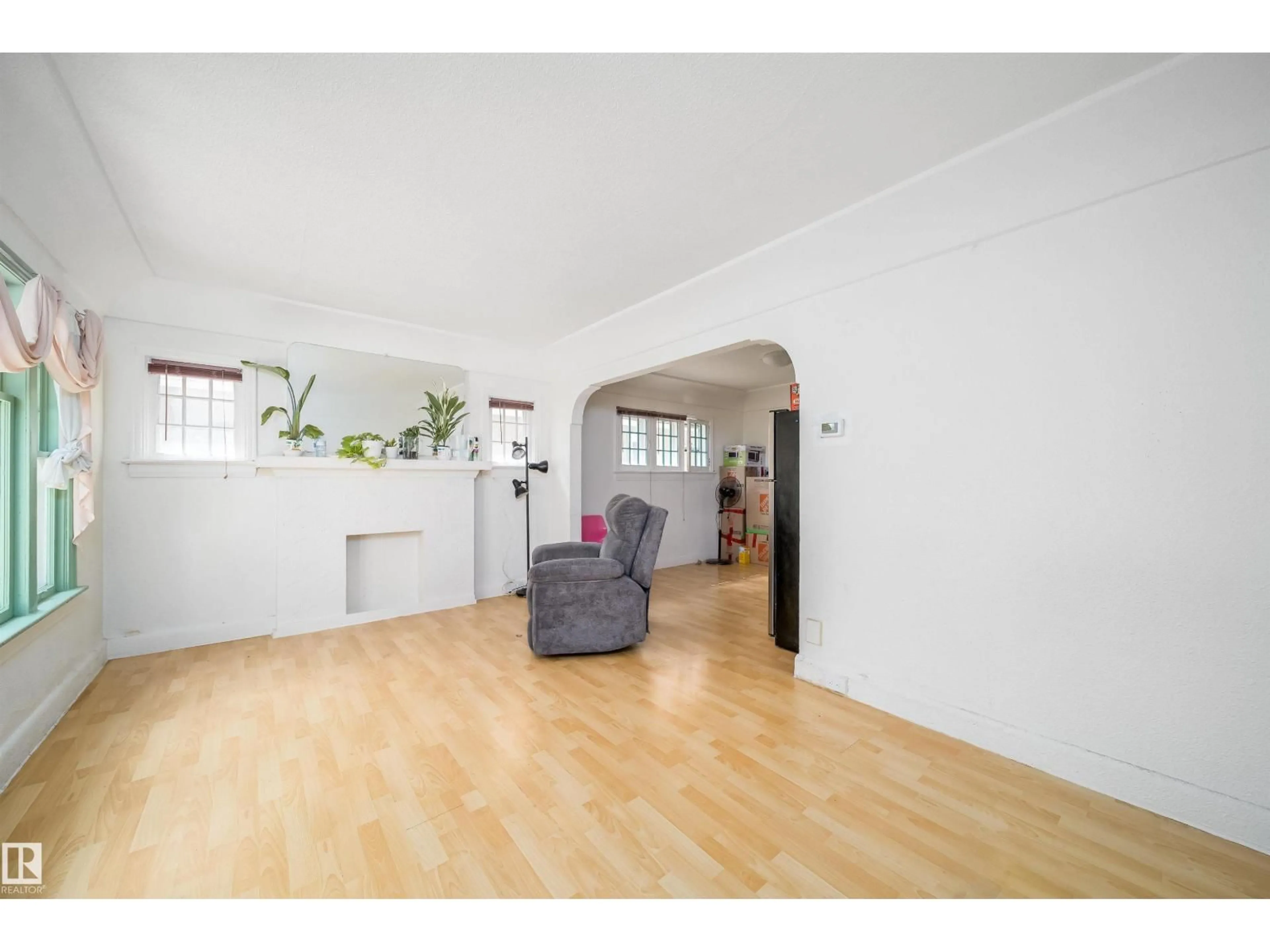 Unknown for NW - 11604 97 ST, Edmonton Alberta T5G1X9