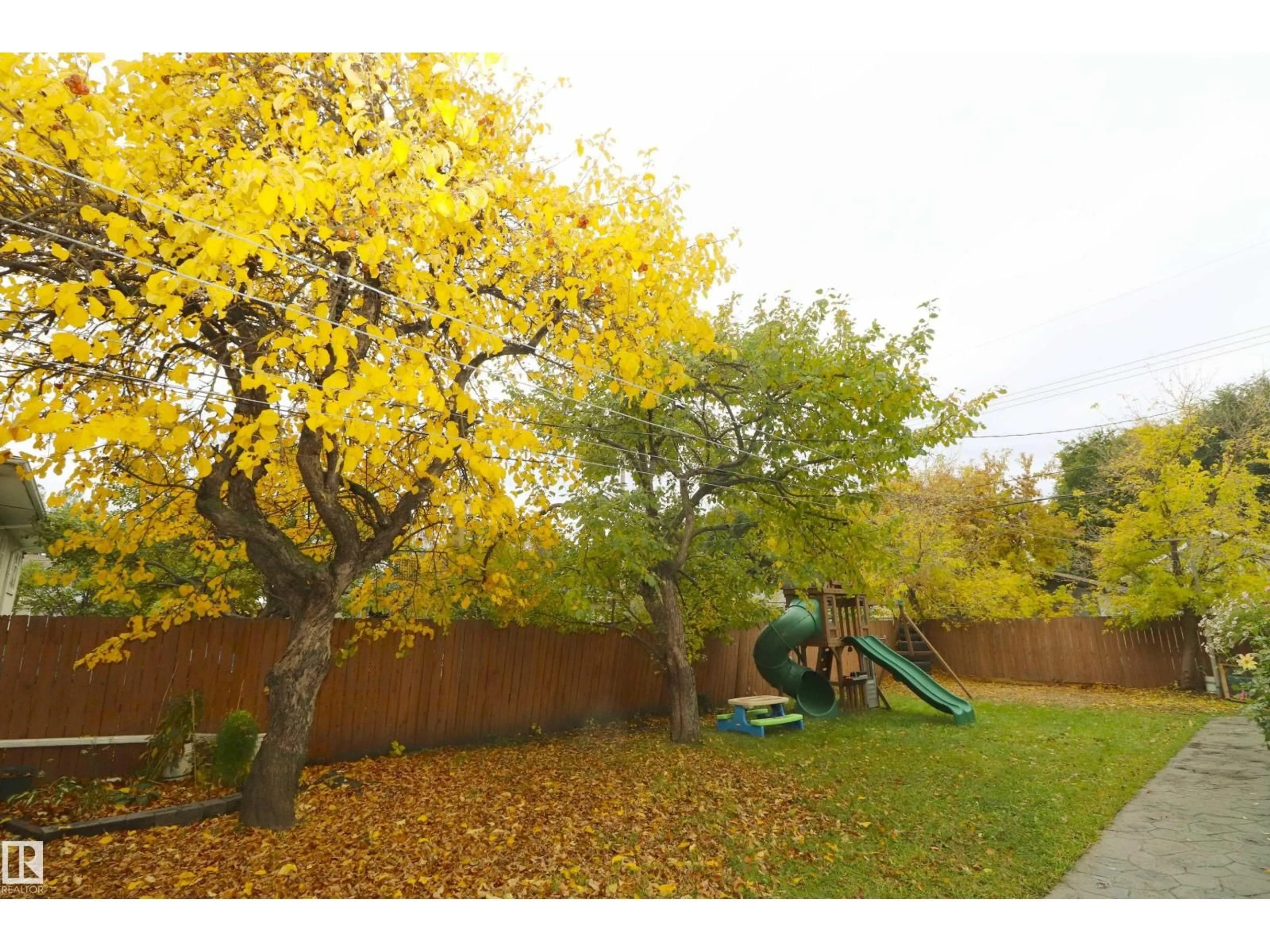 Unknown for NW - 11926 55 ST, Edmonton Alberta T5W3R1