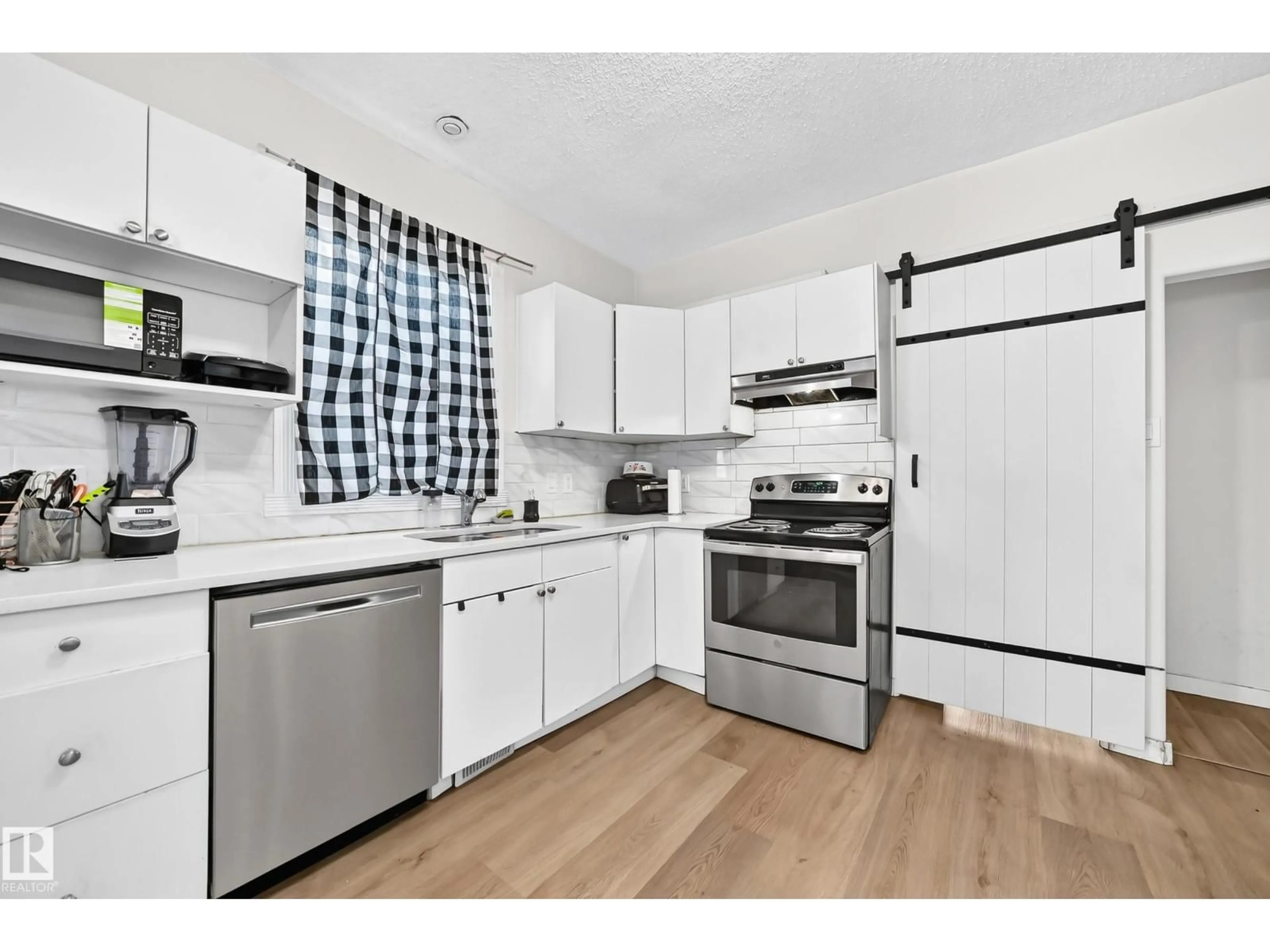 Unknown for 12156 92 ST, Edmonton Alberta T5G1B2