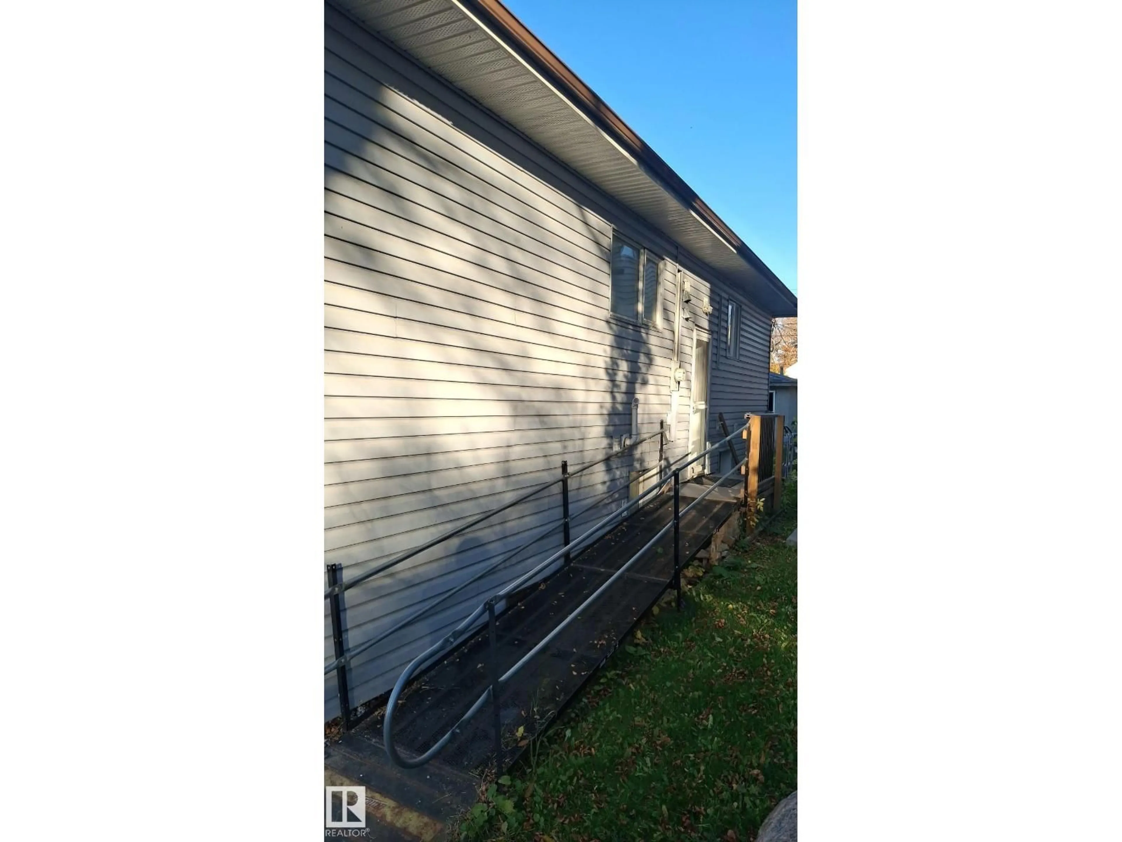 Unknown for NW - 11727 92 ST, Edmonton Alberta T5G1A2