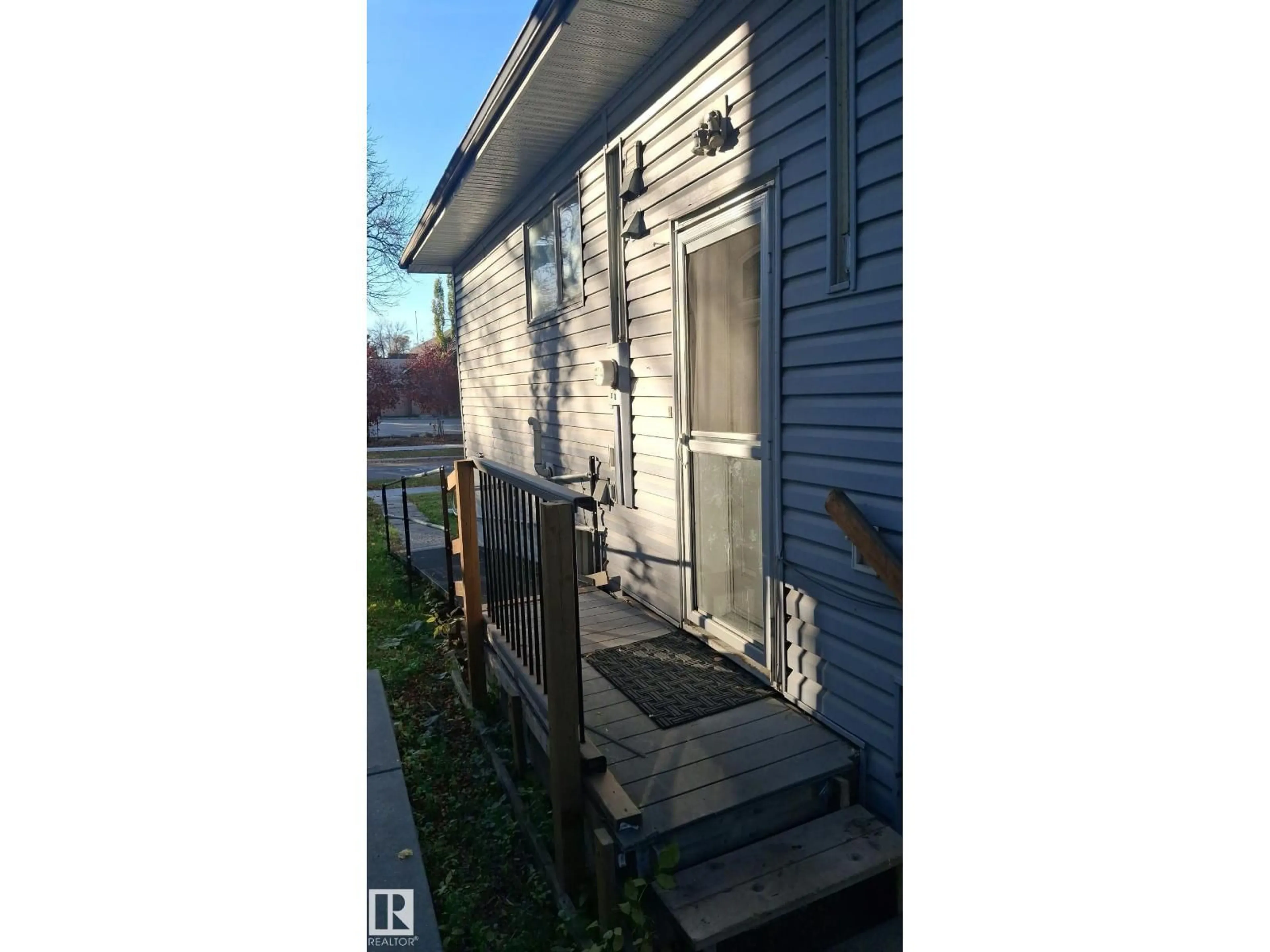 Unknown for NW - 11727 92 ST, Edmonton Alberta T5G1A2