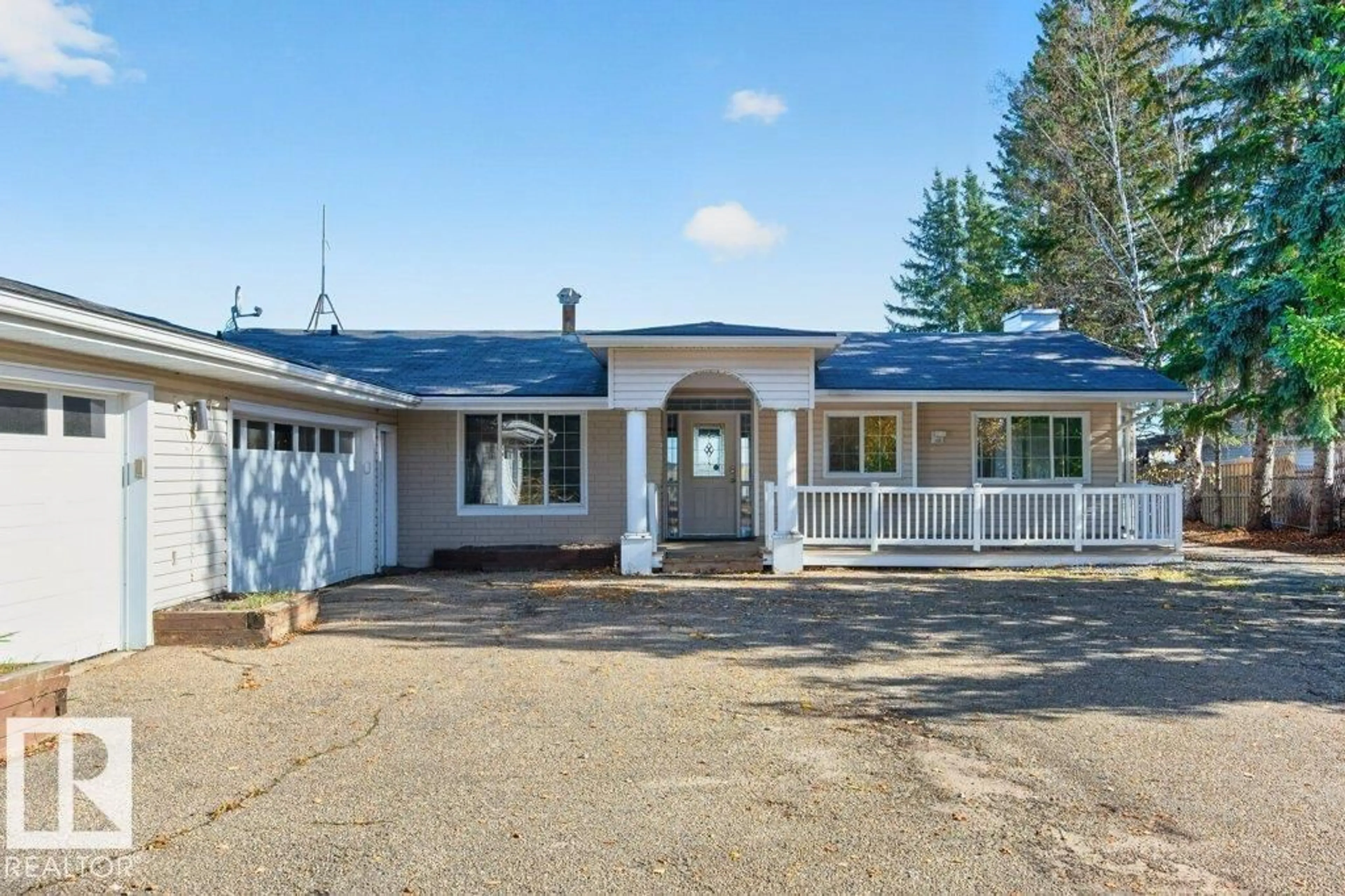 Unknown for 212 GRANDISLE PT, Edmonton Alberta T6M2P1
