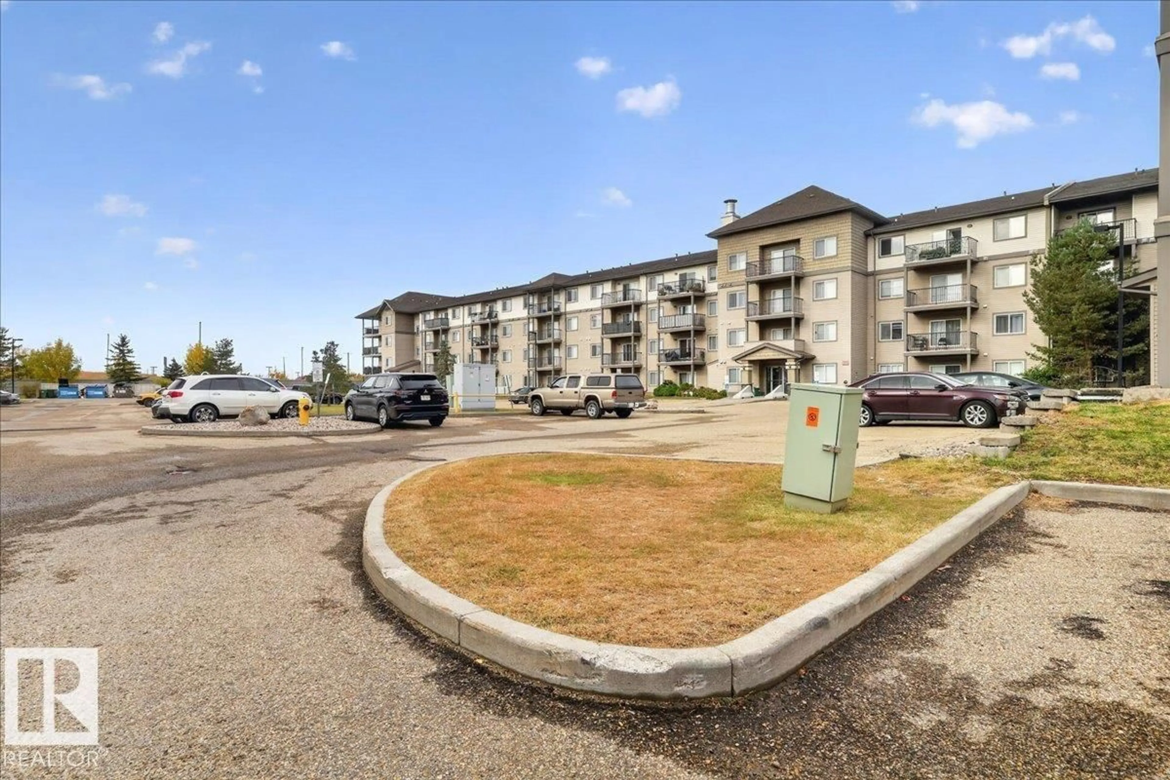 A pic from outside/outdoor area/front of a property/back of a property/a pic from drone, mountain view for #338 - 301 CLARVIEW STATION DR, Edmonton Alberta T5Y0J4