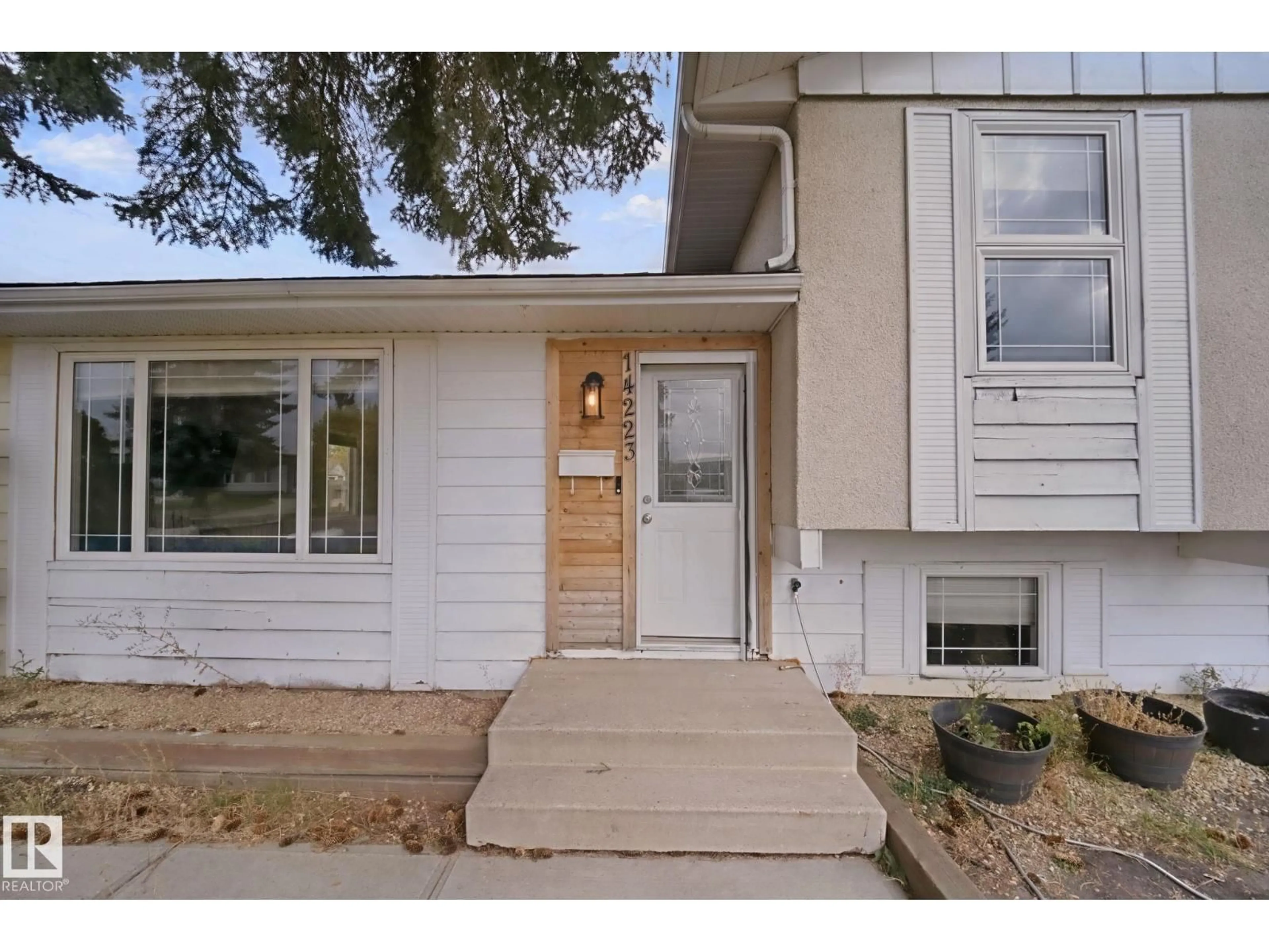 Unknown for NW - 14223 83 ST, Edmonton Alberta T5E2X8
