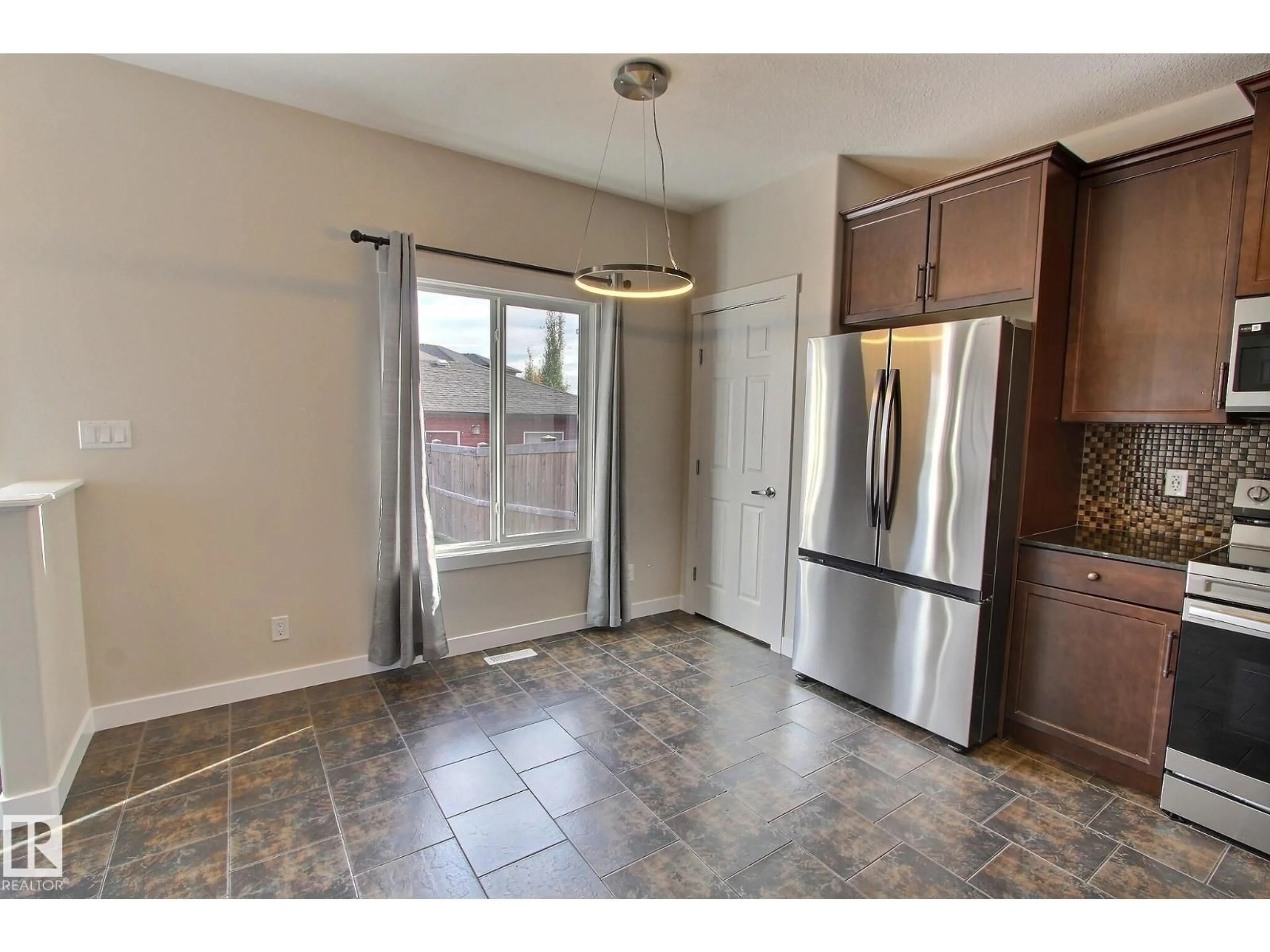 Unknown for 356 PIONEER RD, Spruce Grove Alberta T7X0T1